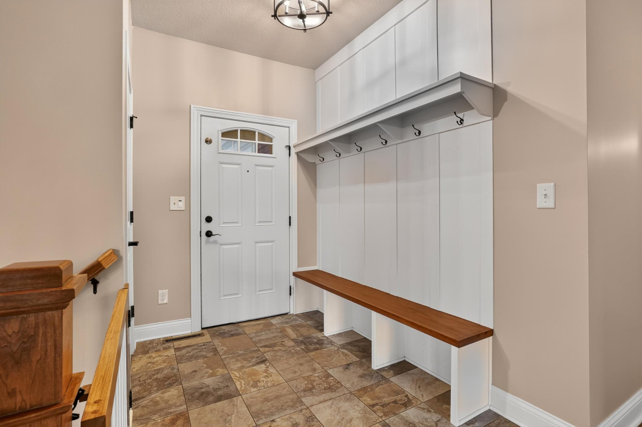 3407 Lakeridge Place Nw Property Photo 3