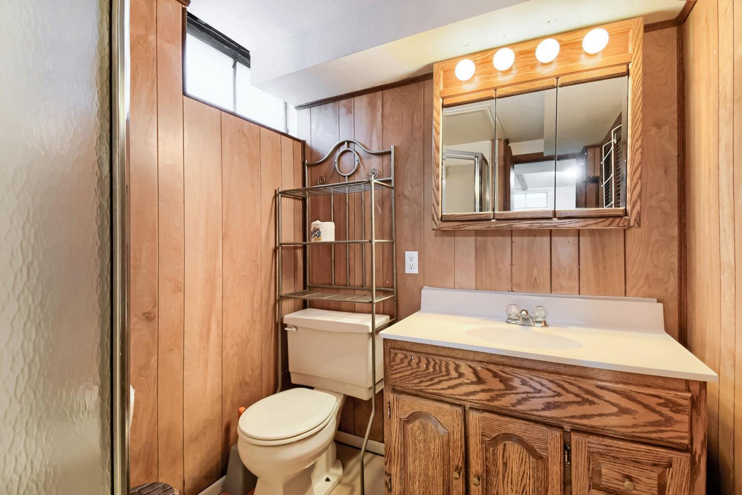 7932 38 1/2 Avenue N Property Photo 25