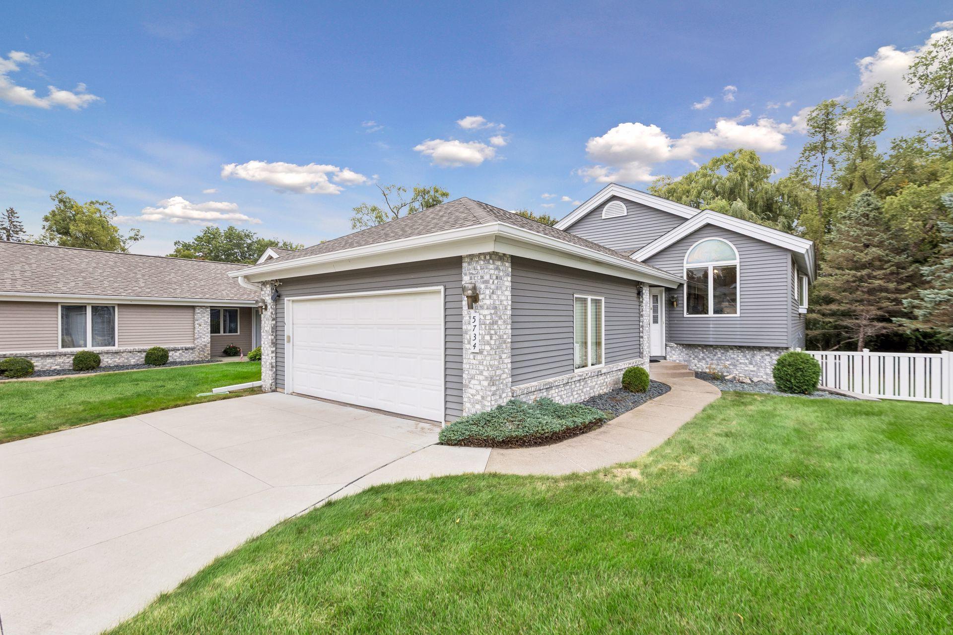 5734 Heather Ridge Drive Property Photo 4