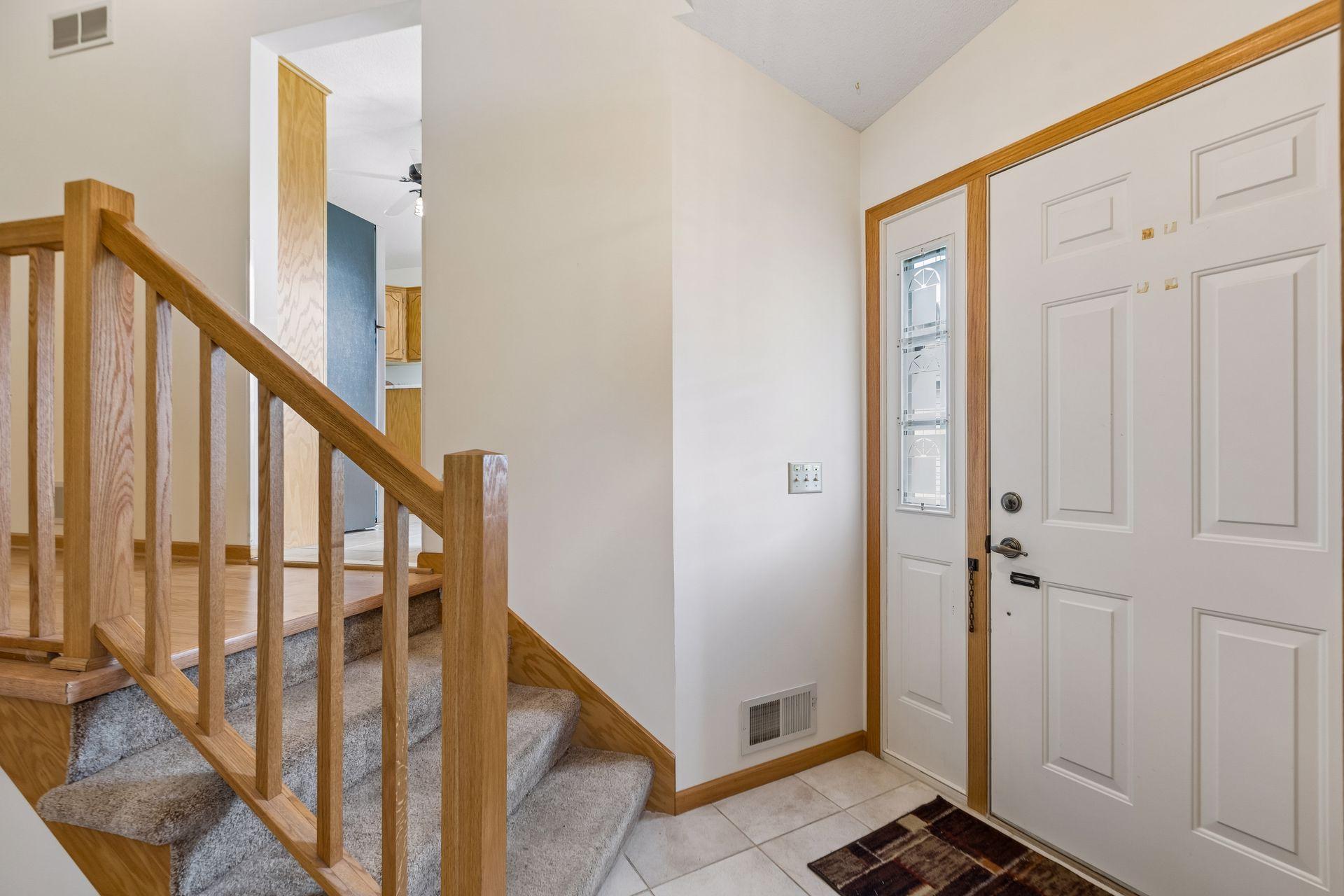 5734 Heather Ridge Drive Property Photo 6