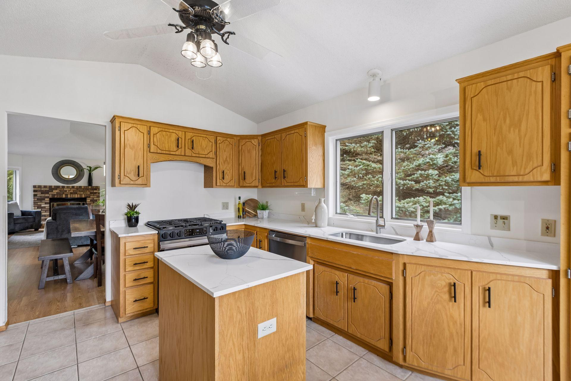 5734 Heather Ridge Drive Property Photo 16