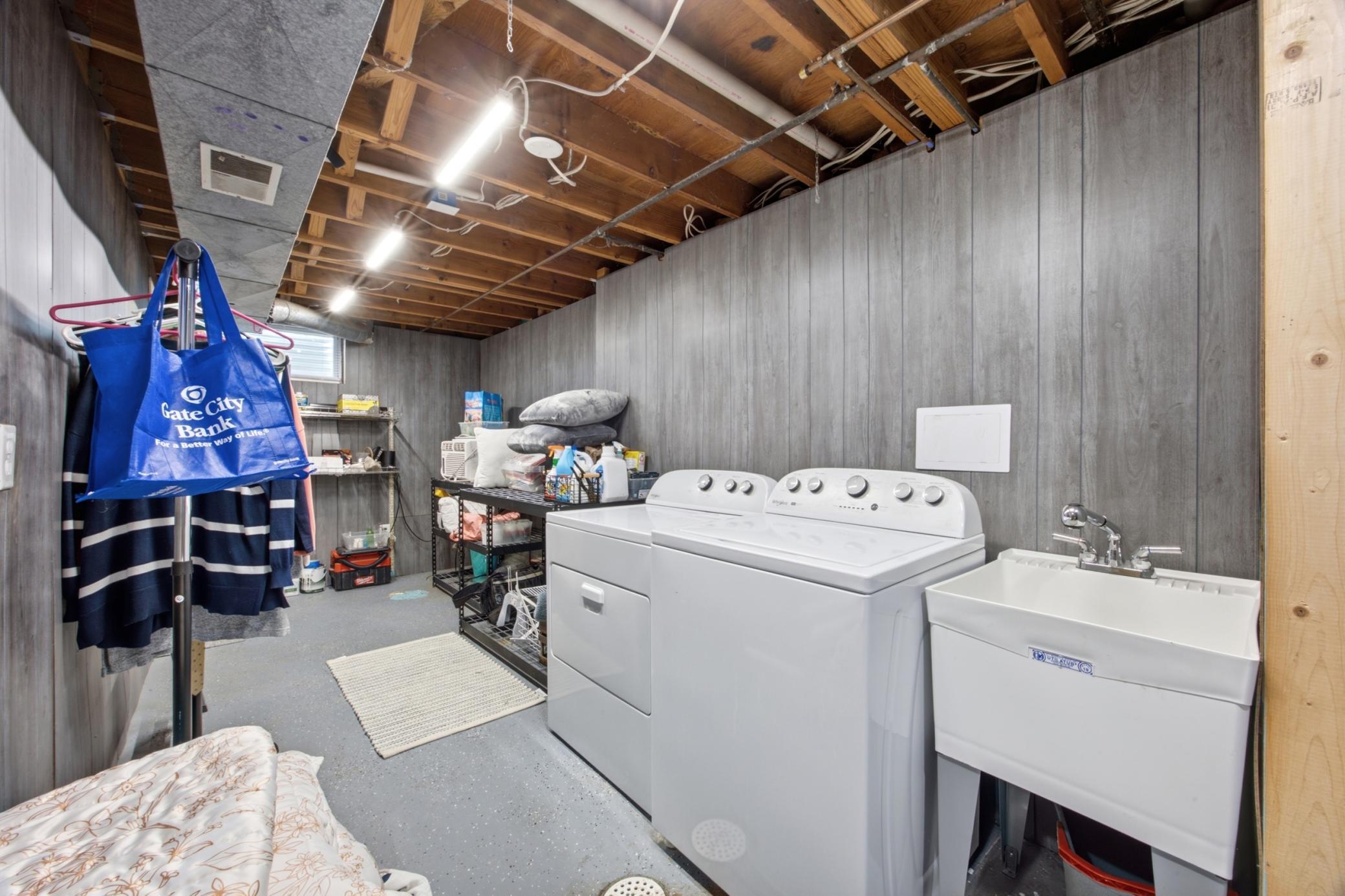 428 Brook Avenue Property Photo 25