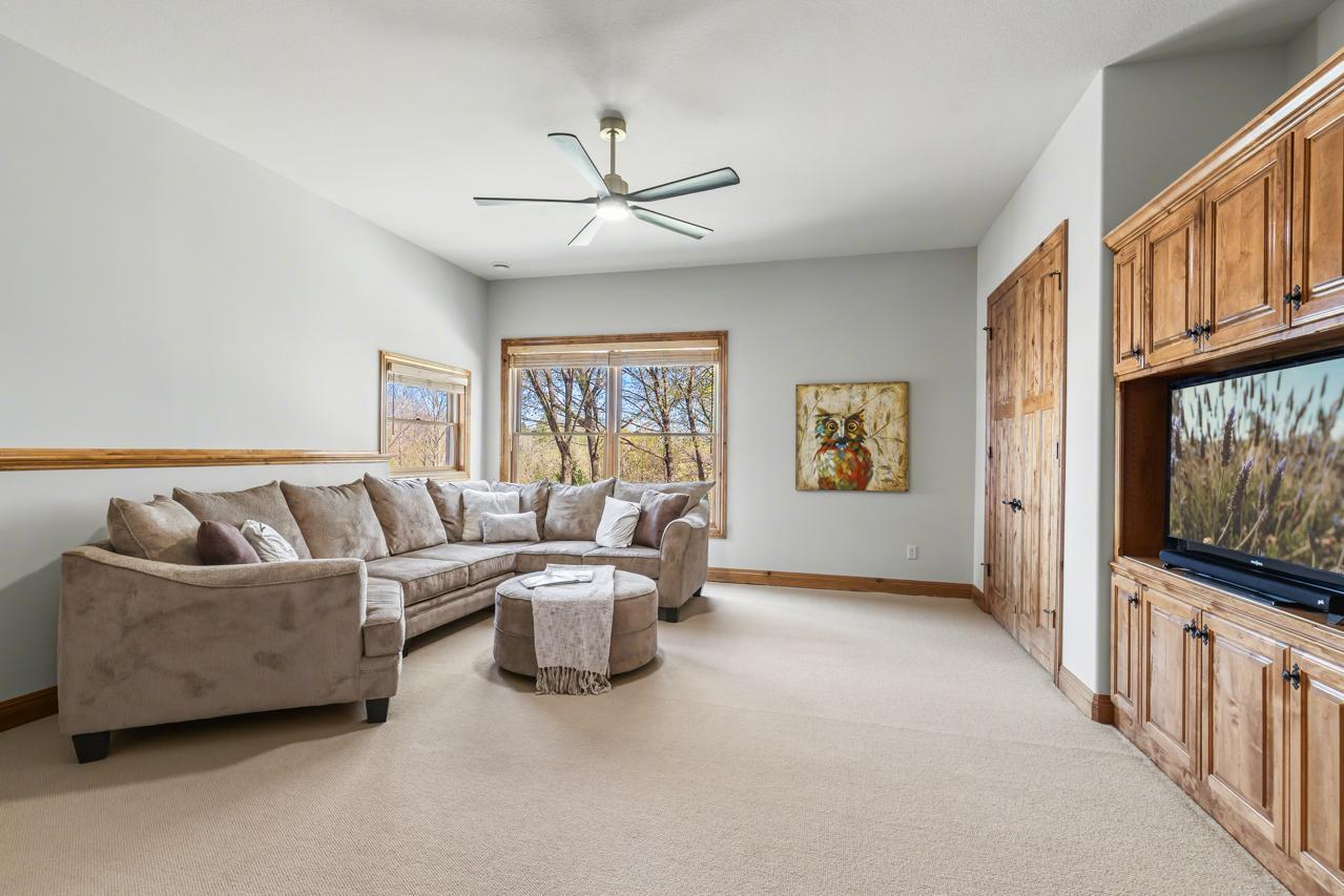 19043 Vogel Farm Trail Property Photo 58