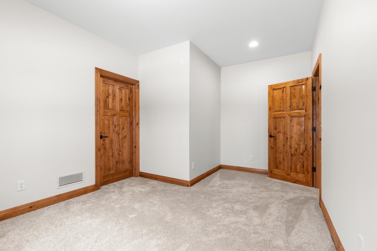 19043 Vogel Farm Trail Property Photo 72