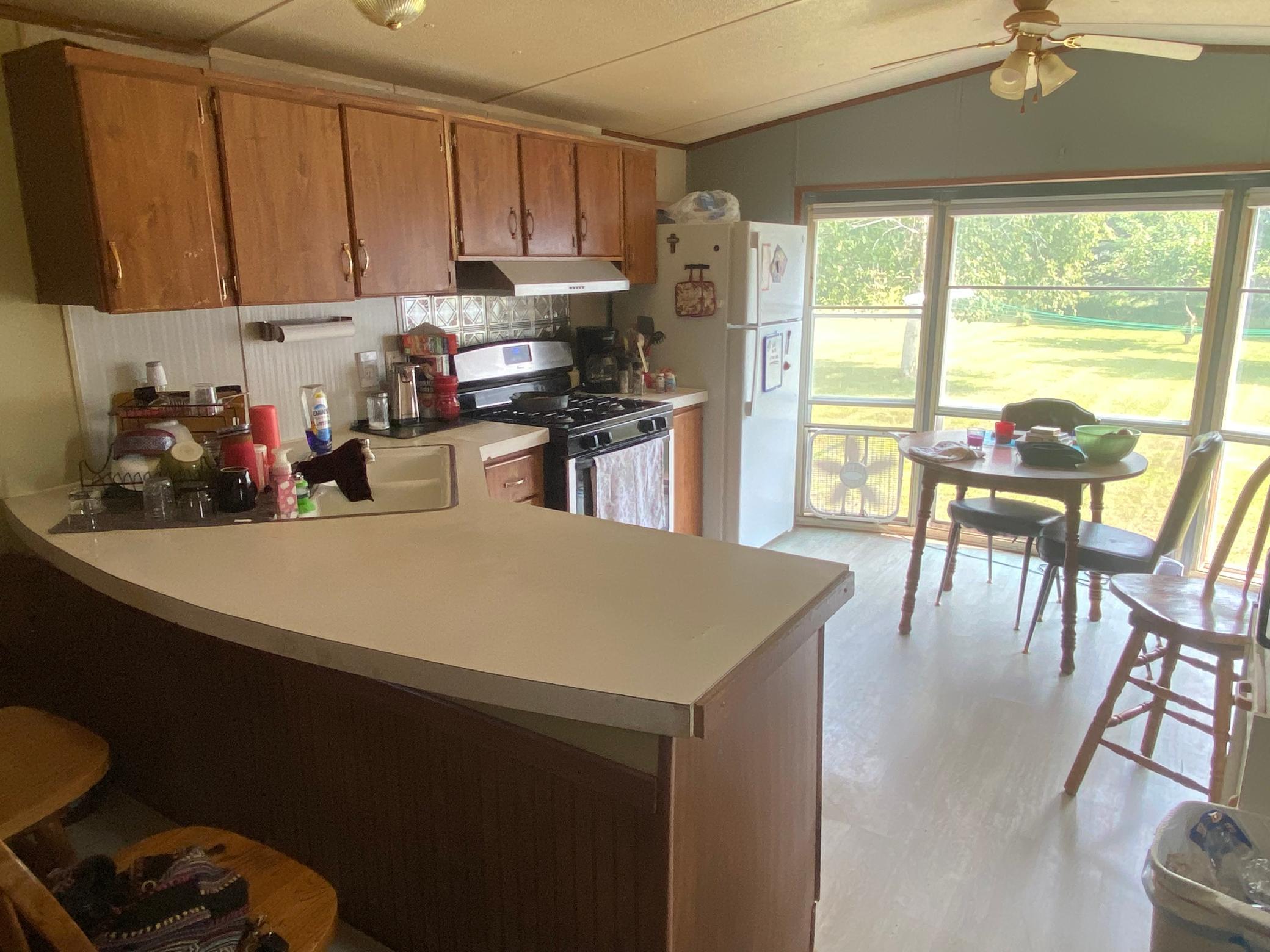 1322 Augusta Drive Ne Property Photo 6