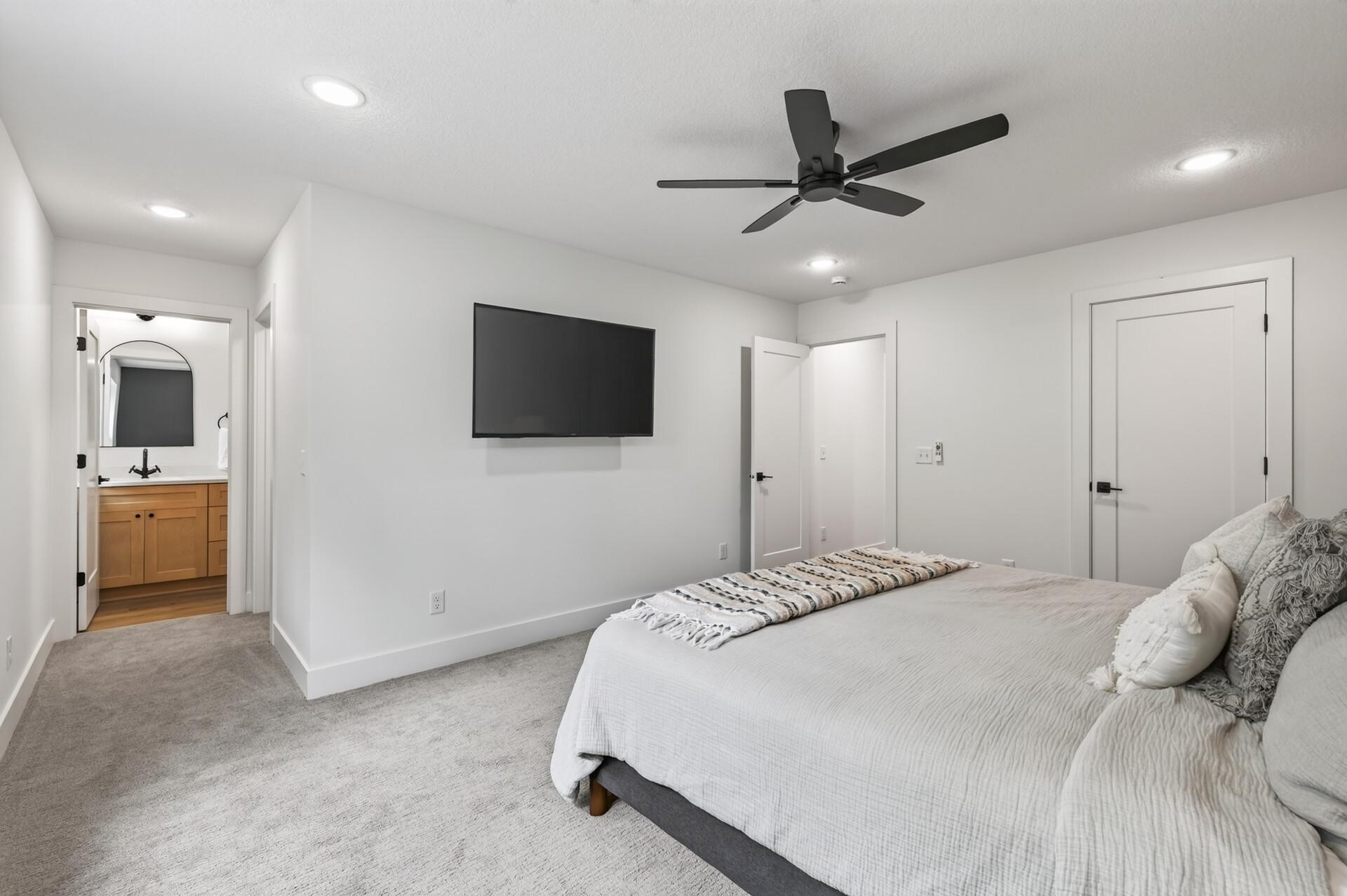 9966 14th Circle Ne Property Photo 27