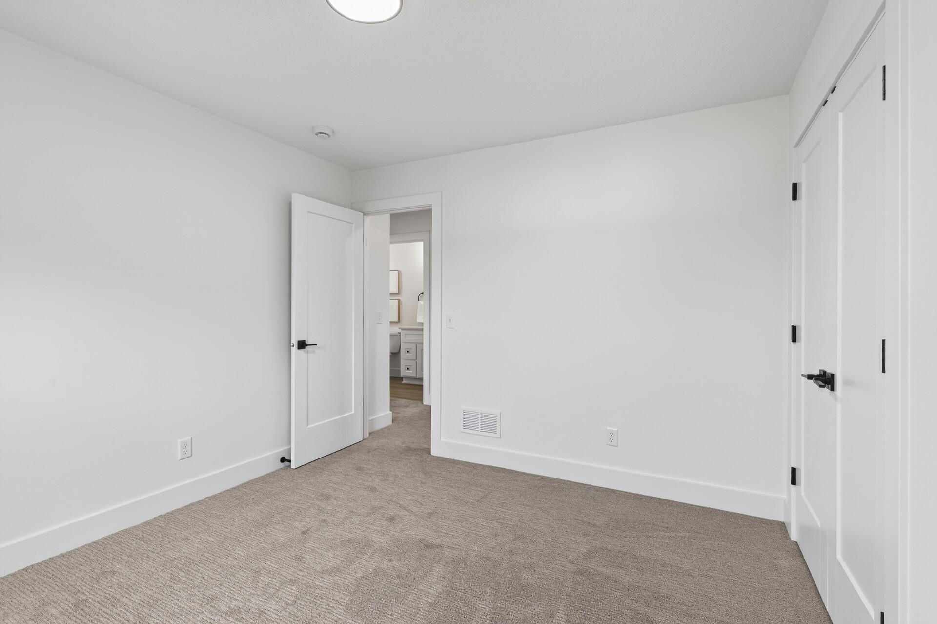 9966 14th Circle Ne Property Photo 33