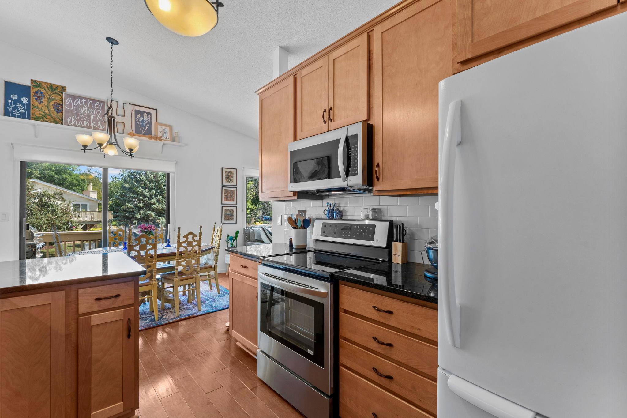 5332 Beachside Drive Property Photo 12