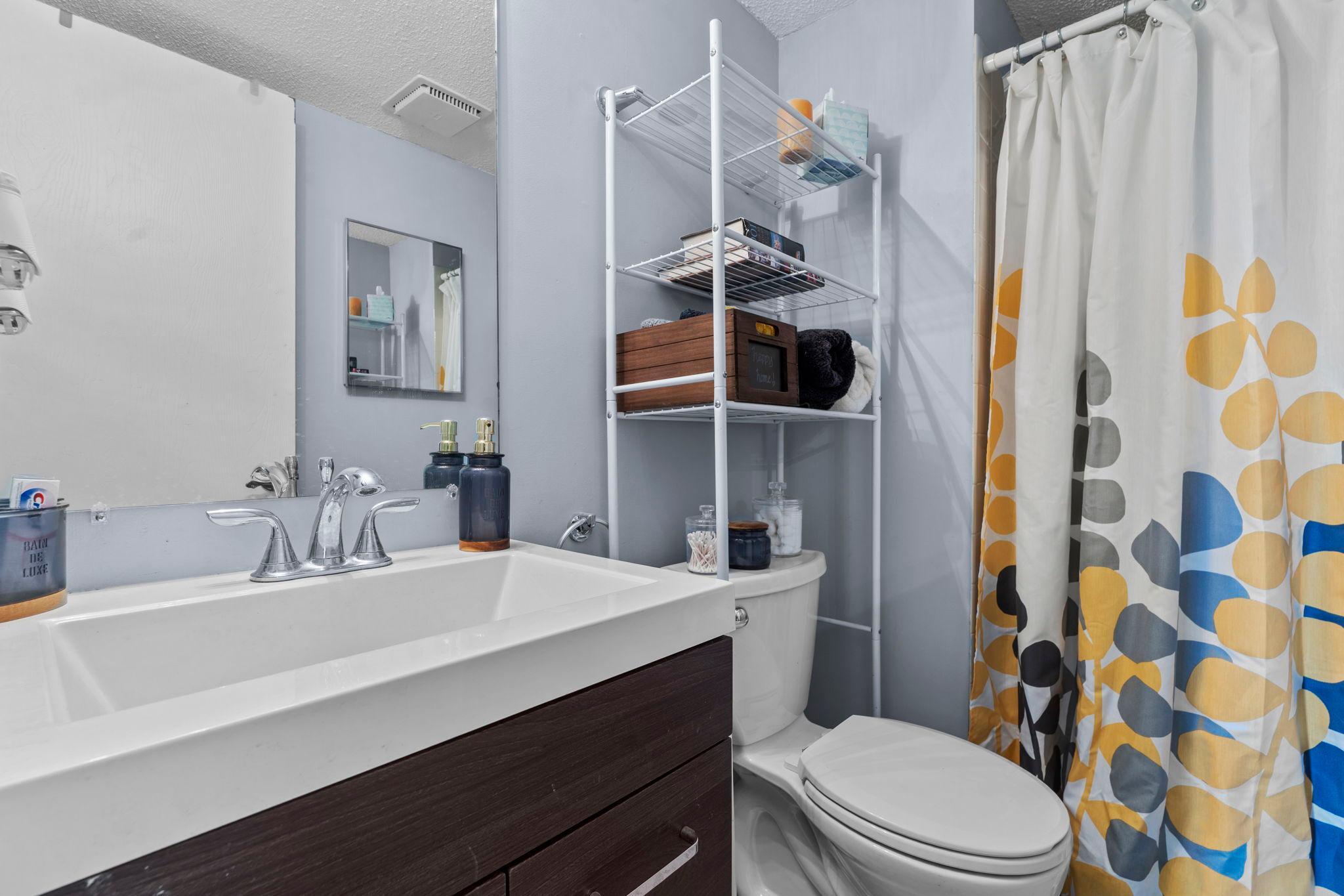 5332 Beachside Drive Property Photo 27