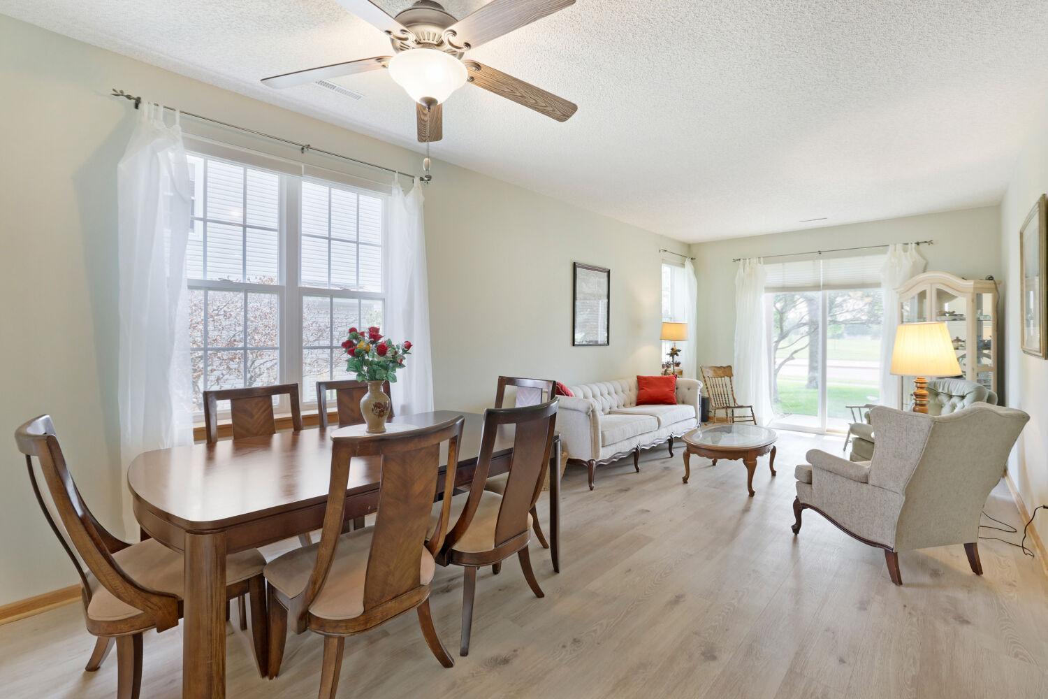 688 Cobblestone Way Property Photo 7