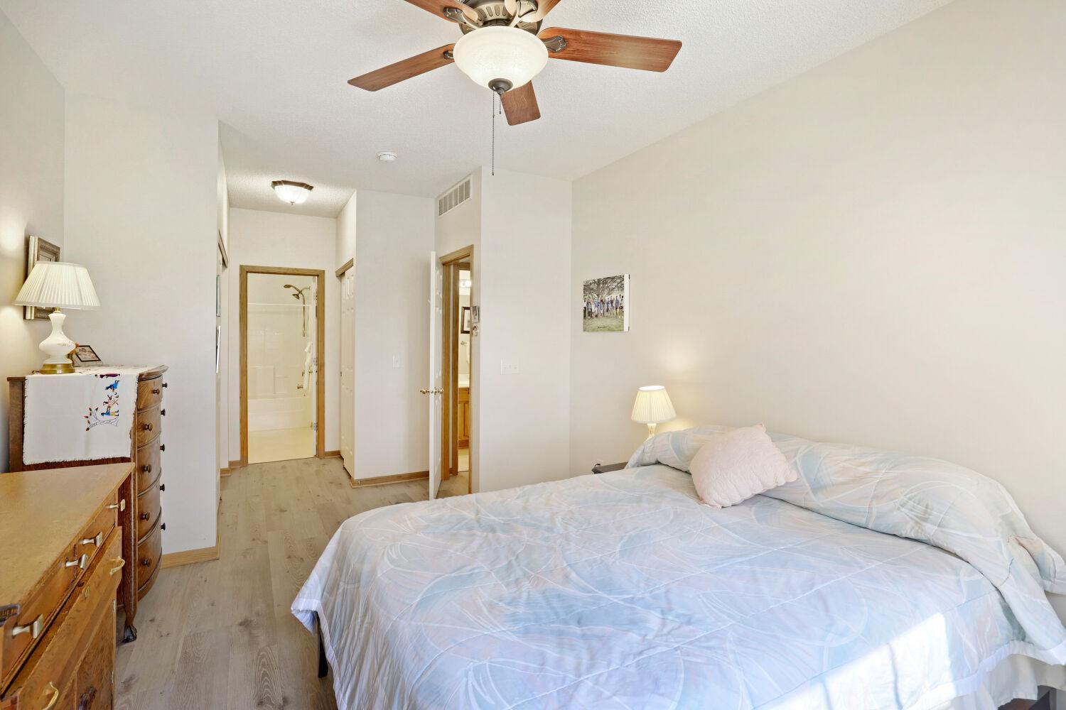 688 Cobblestone Way Property Photo 15