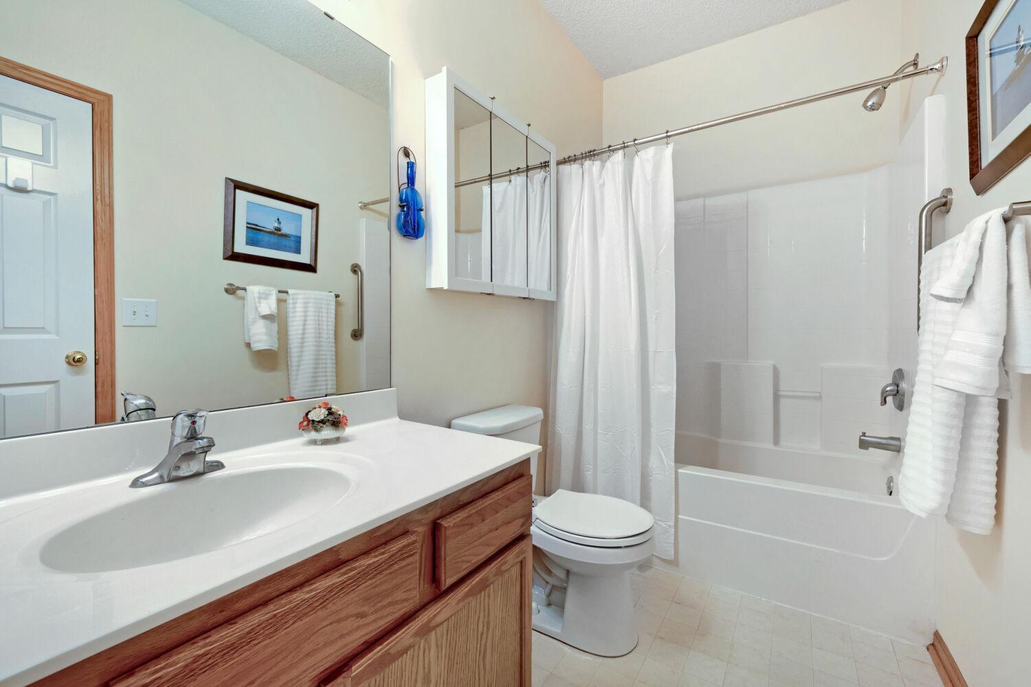 688 Cobblestone Way Property Photo 19