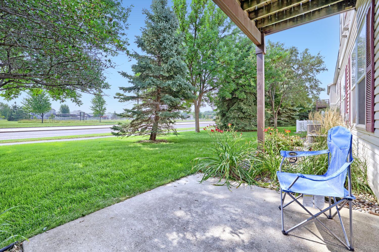 688 Cobblestone Way Property Photo 22