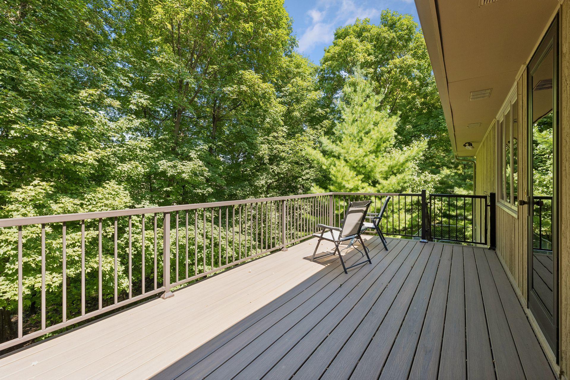 17380 Hampton Court Property Photo 7