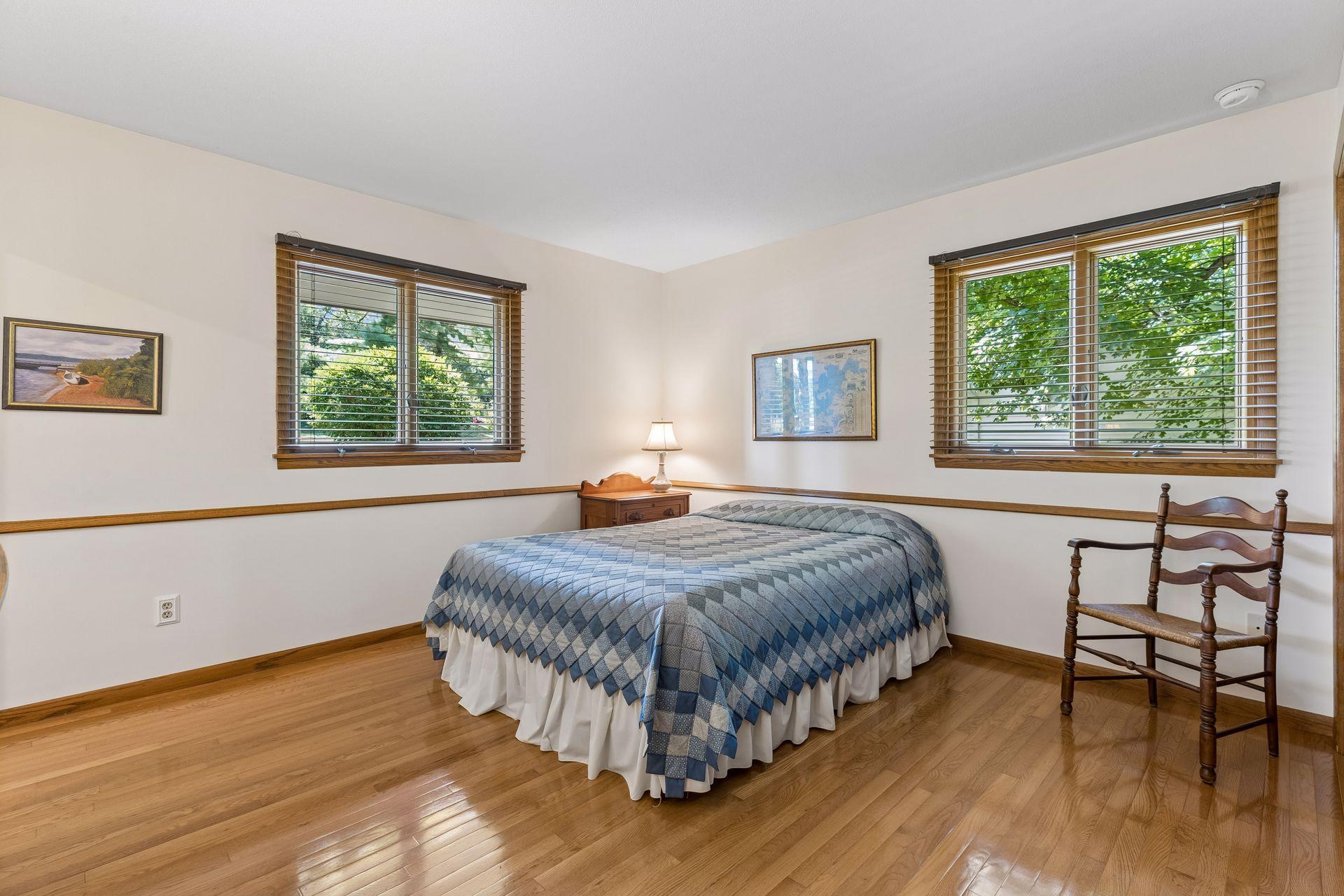 17380 Hampton Court Property Photo 10