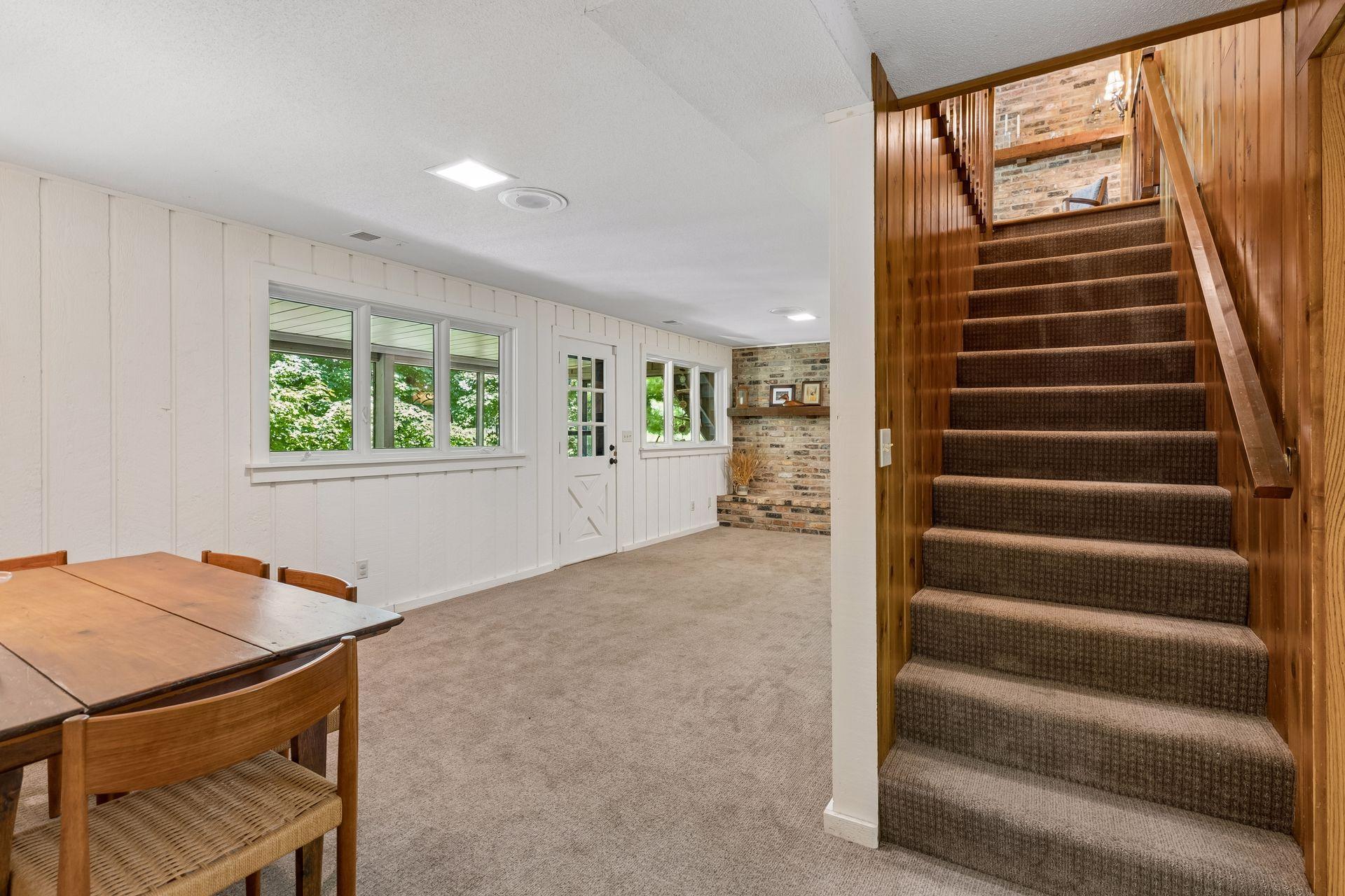17380 Hampton Court Property Photo 15