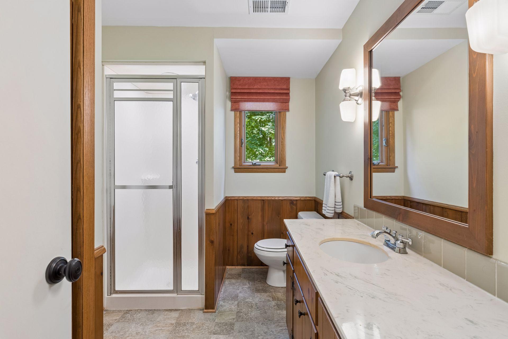 17380 Hampton Court Property Photo 20