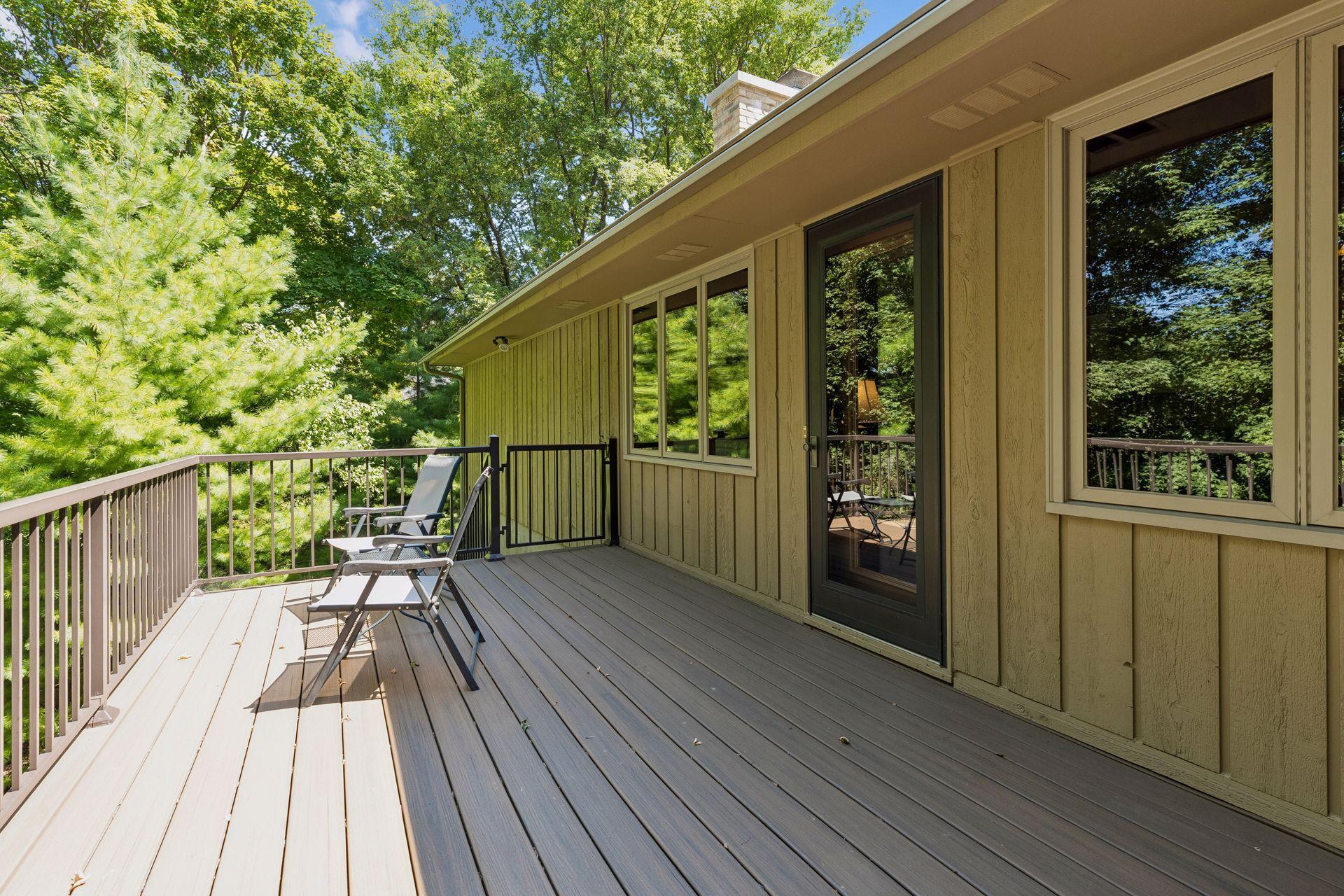 17380 Hampton Court Property Photo 23