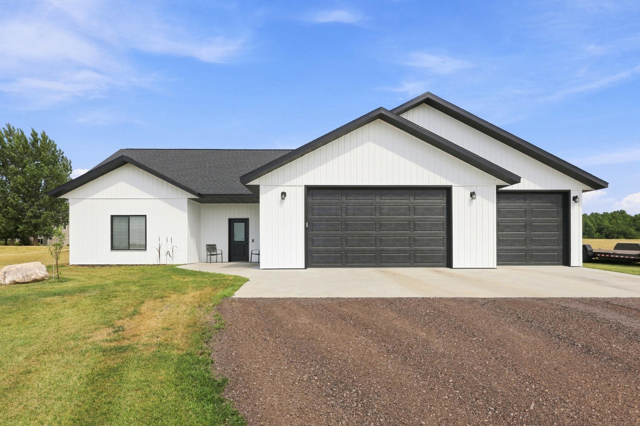 15400 Trillium Trail Property Photo 1