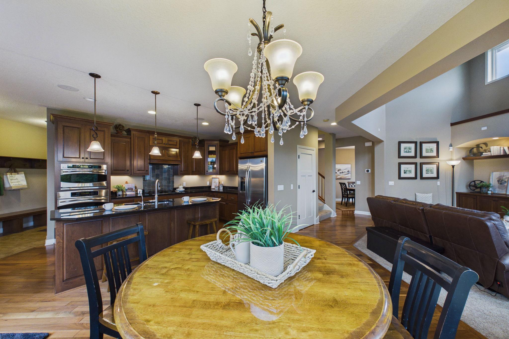 6276 Peony Lane N Property Photo 9