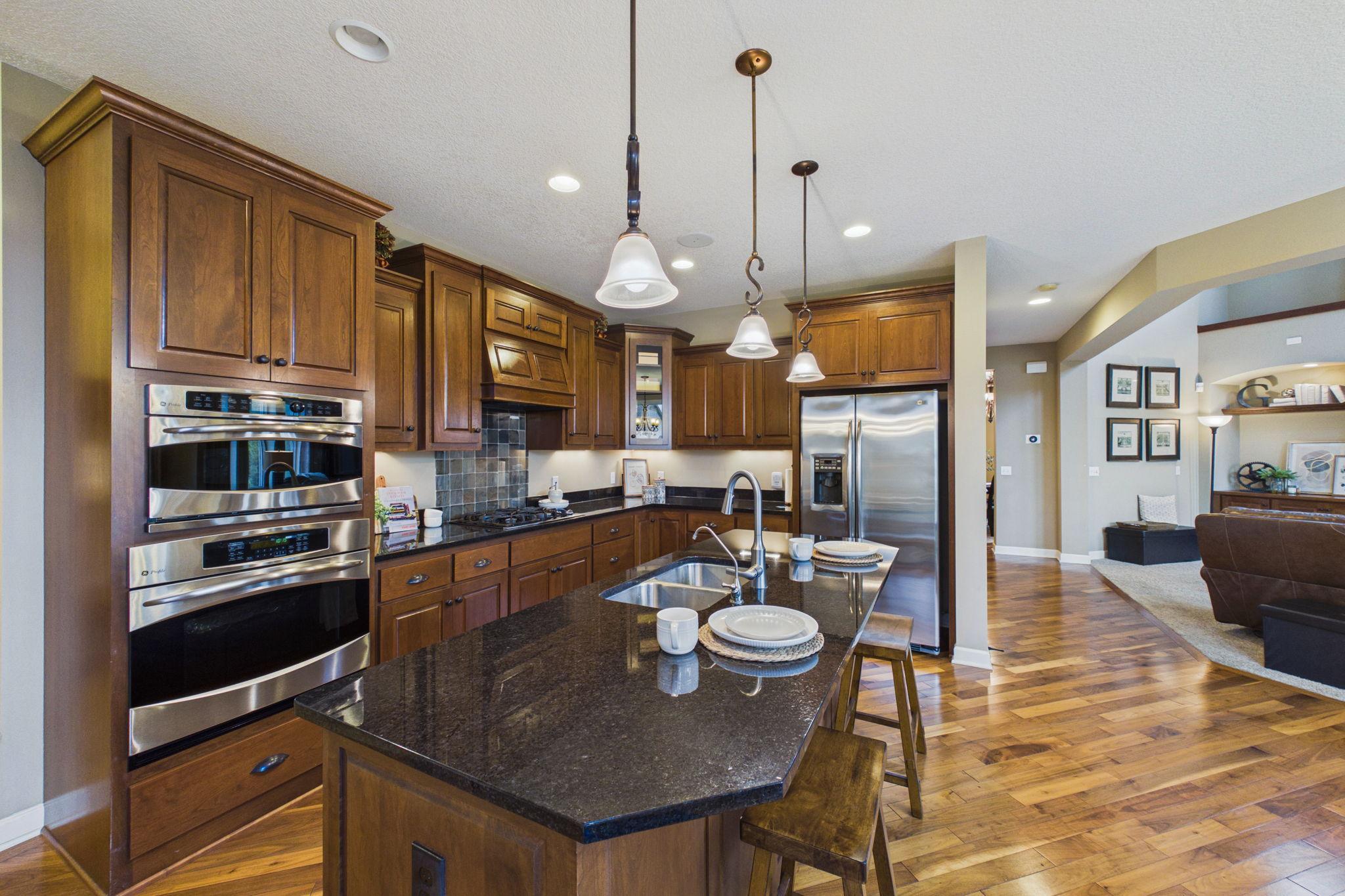 6276 Peony Lane N Property Photo 10