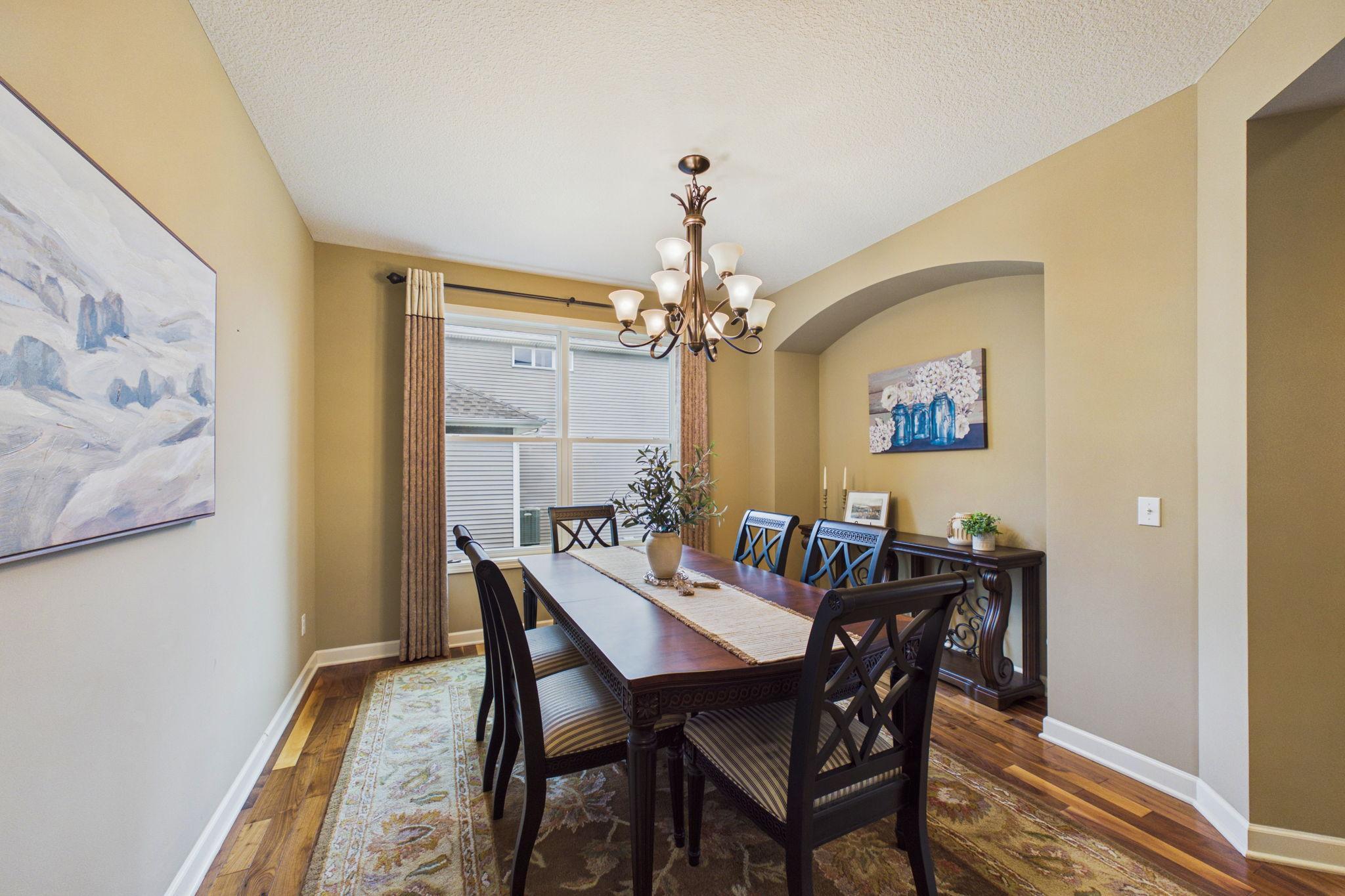 6276 Peony Lane N Property Photo 14