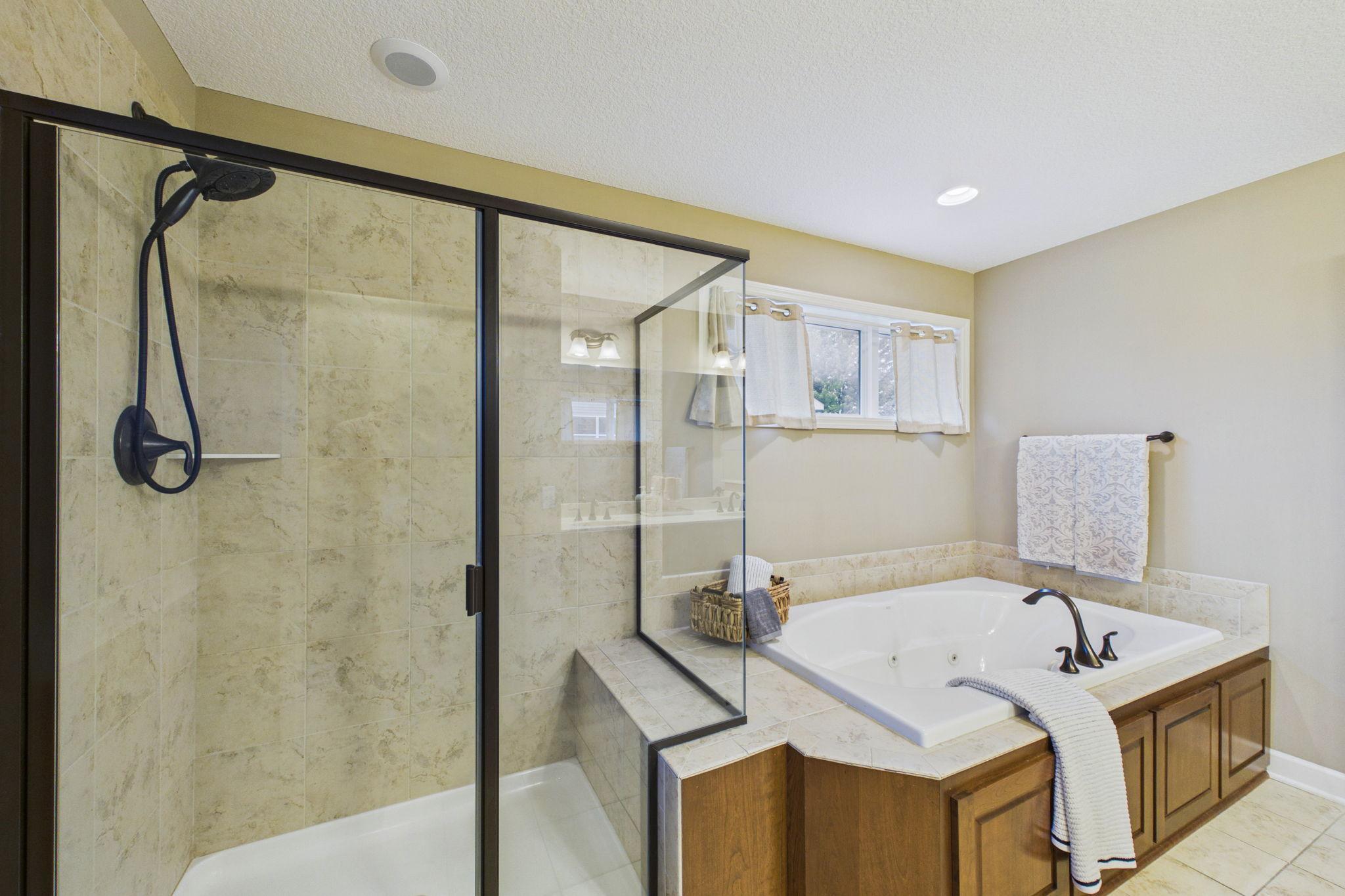 6276 Peony Lane N Property Photo 28