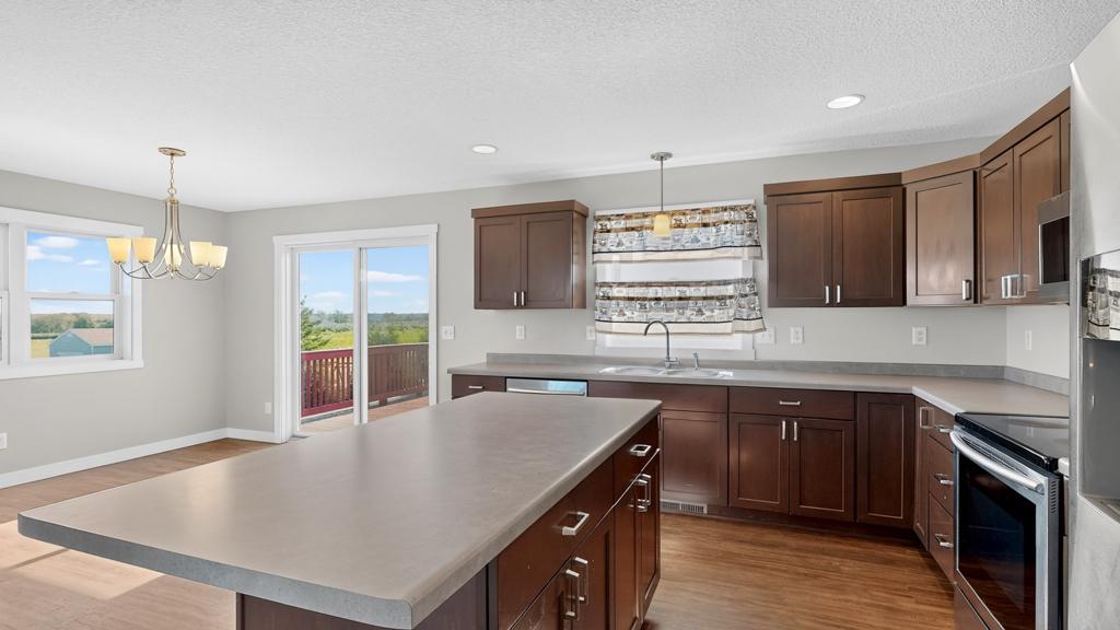 500 6th Court Se Property Photo 16