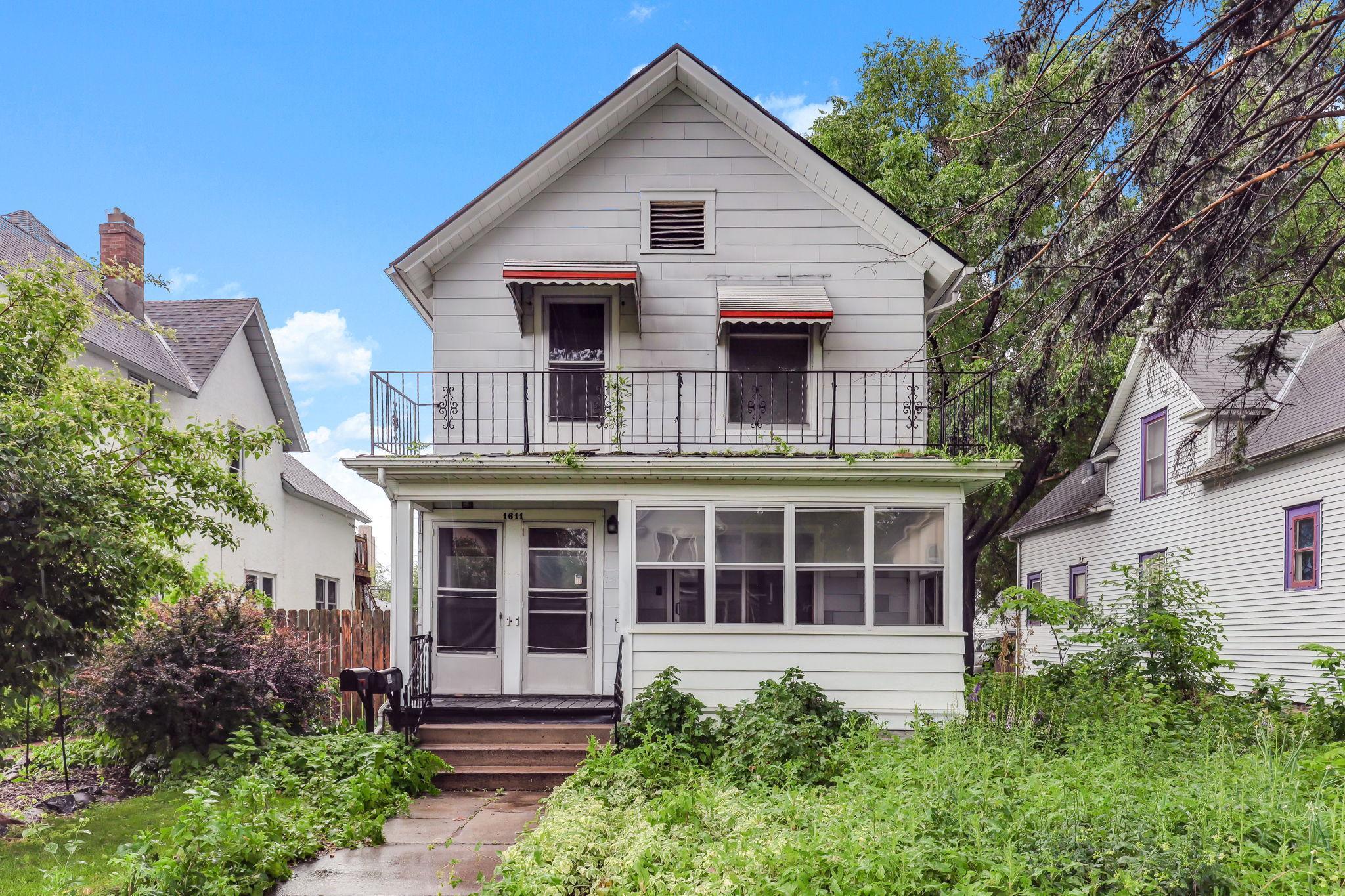1611 Ne Madison Street Property Photo 1
