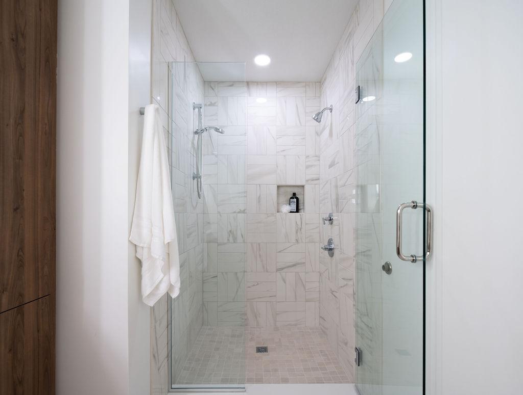7 West Drive Property Photo 17