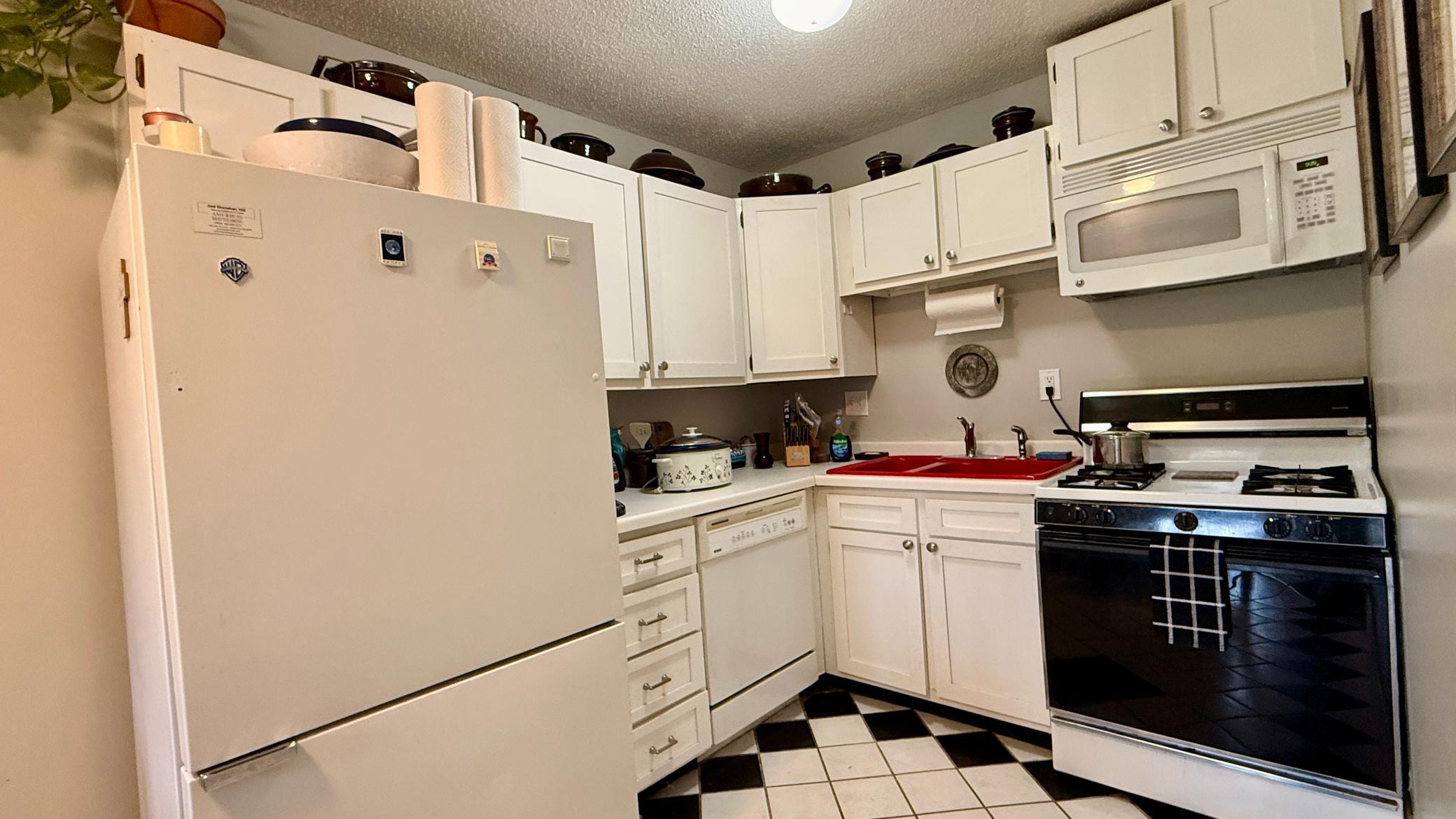 7216 72nd Lane N Property Photo 6