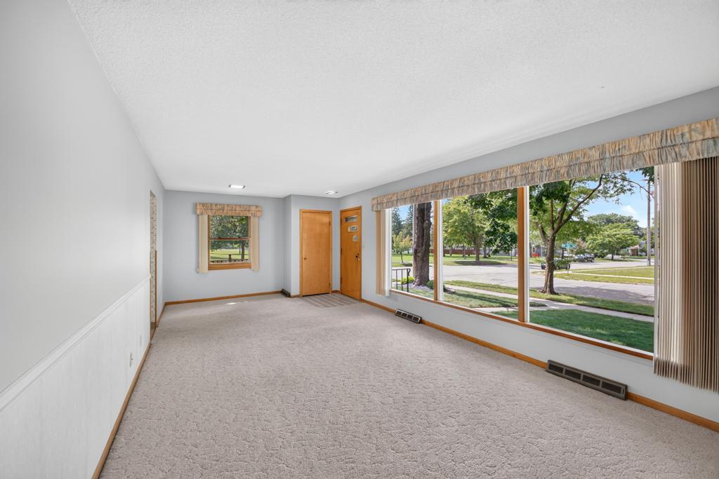 900 19th Avenue Ne Property Photo 15