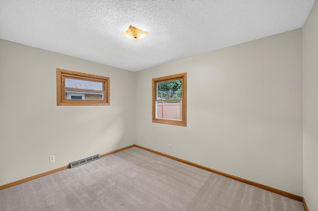900 19th Avenue Ne Property Photo 23