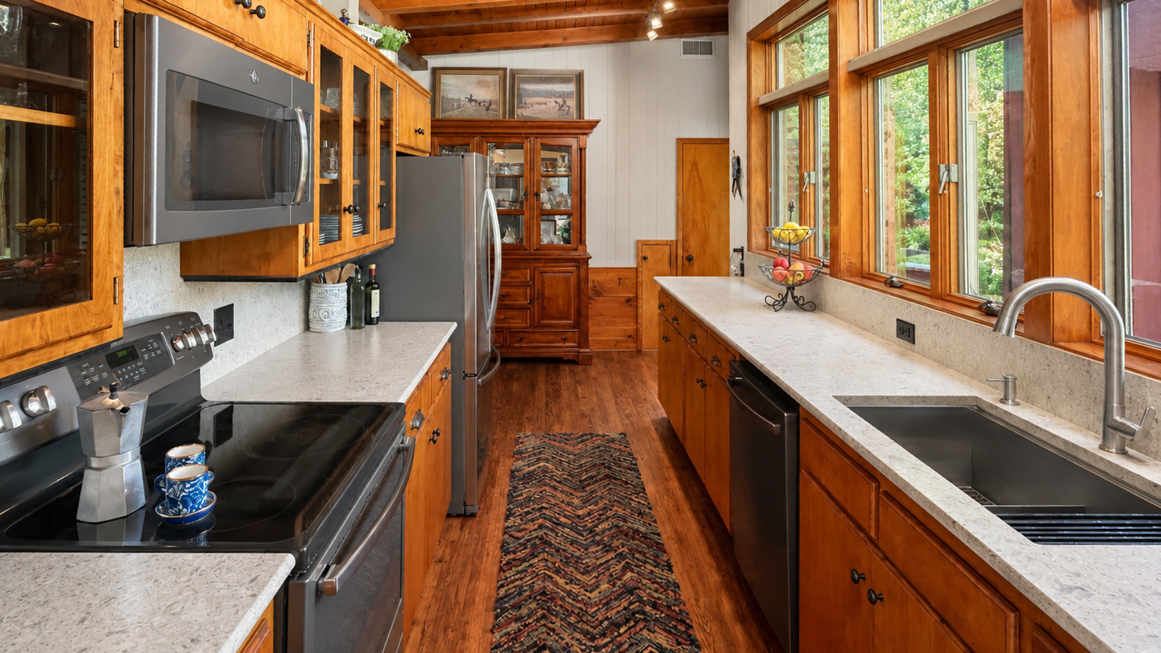 4422 Washington Boulevard Property Photo 5