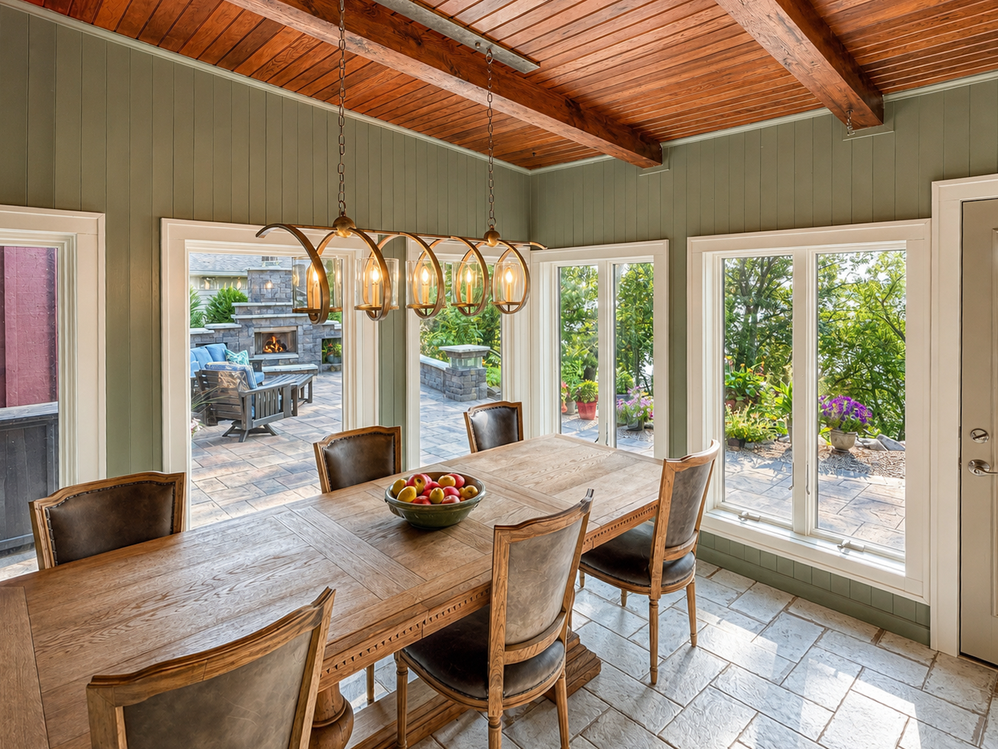 4422 Washington Boulevard Property Photo 7