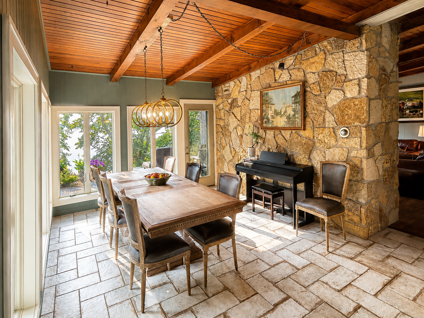 4422 Washington Boulevard Property Photo 8
