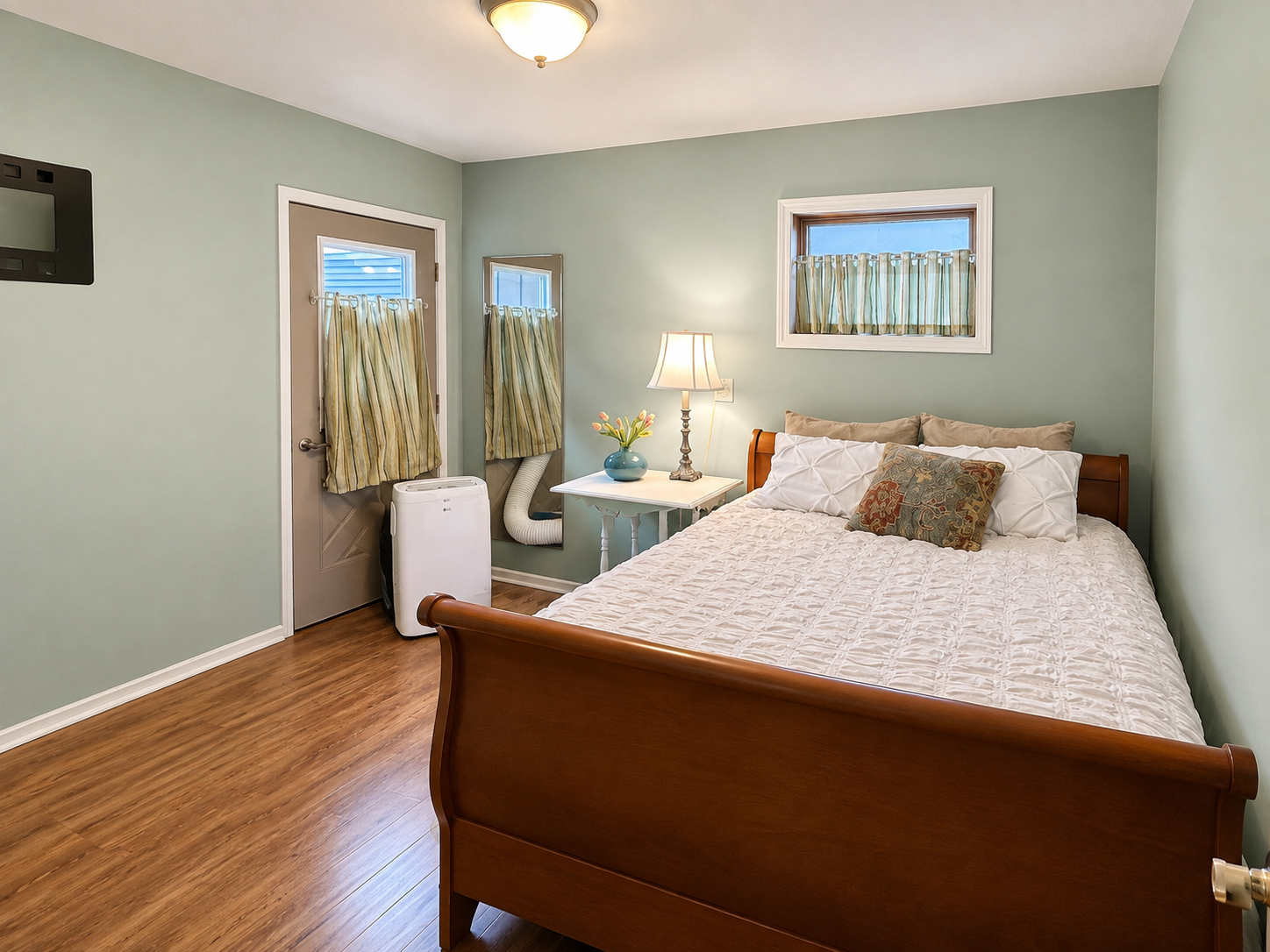 4422 Washington Boulevard Property Photo 22