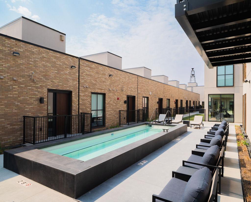 9 West Drive Property Photo 29