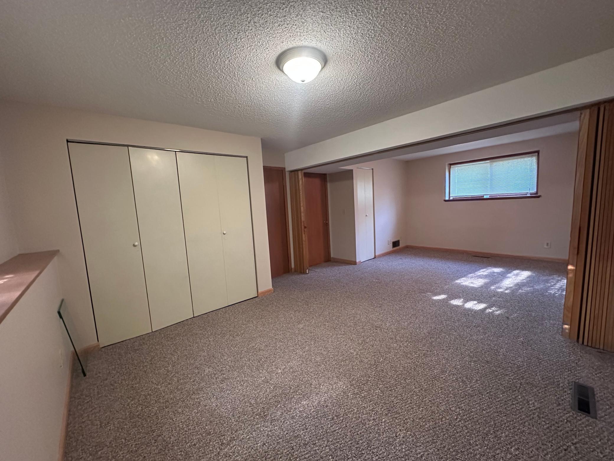 8833 Queen Avenue S Property Photo 6