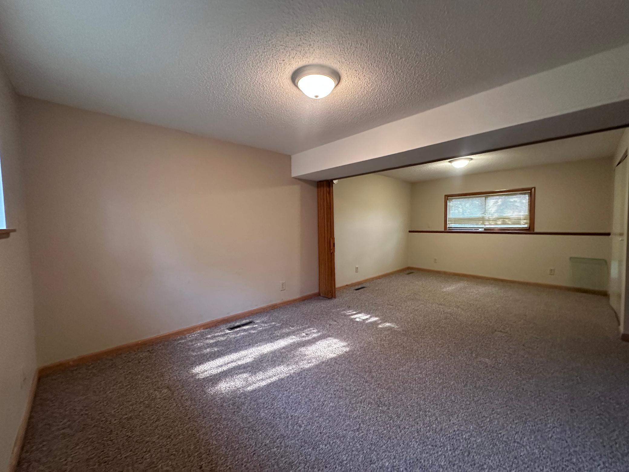 8833 Queen Avenue S Property Photo 7