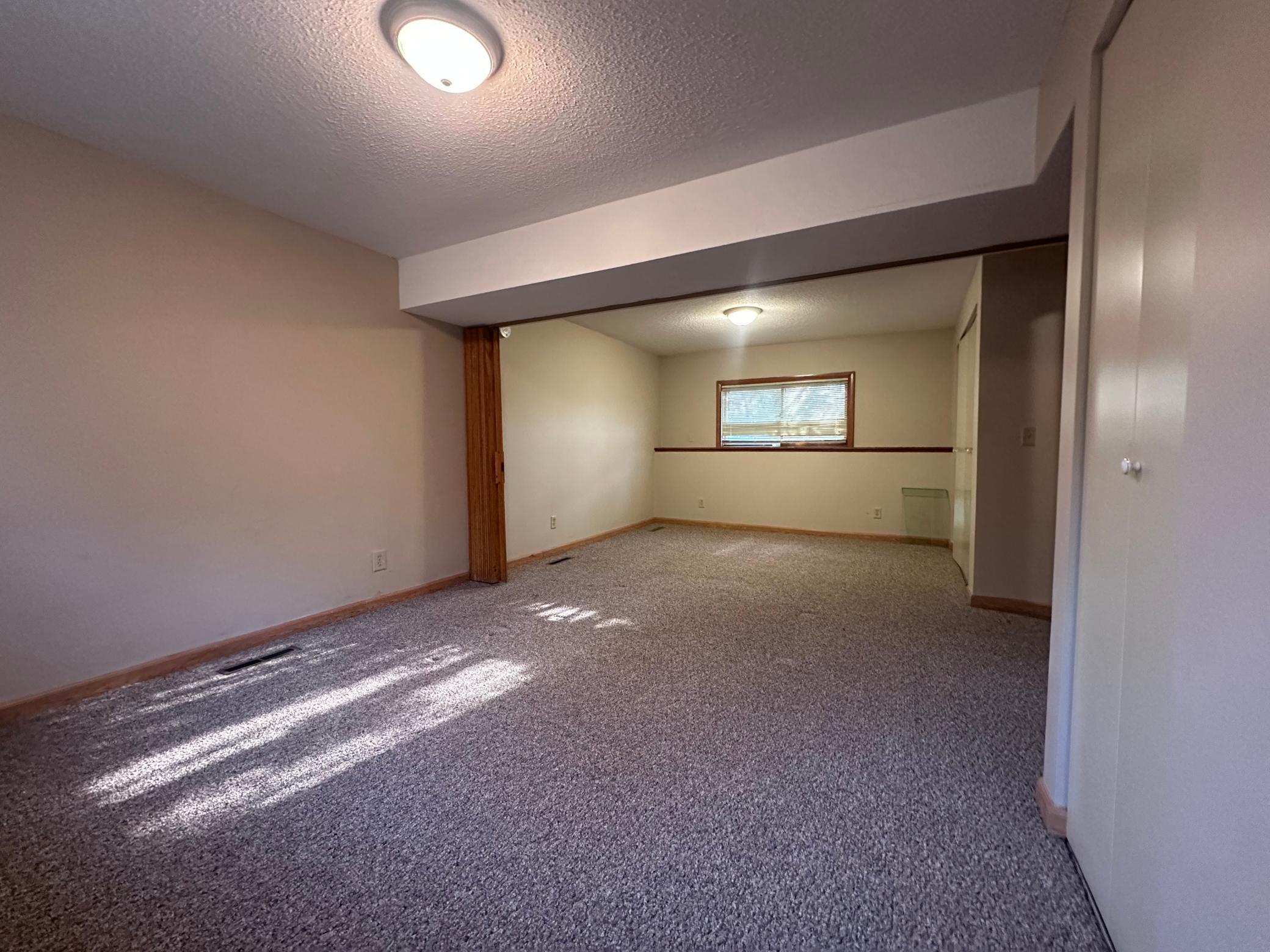 8833 Queen Avenue S Property Photo 8