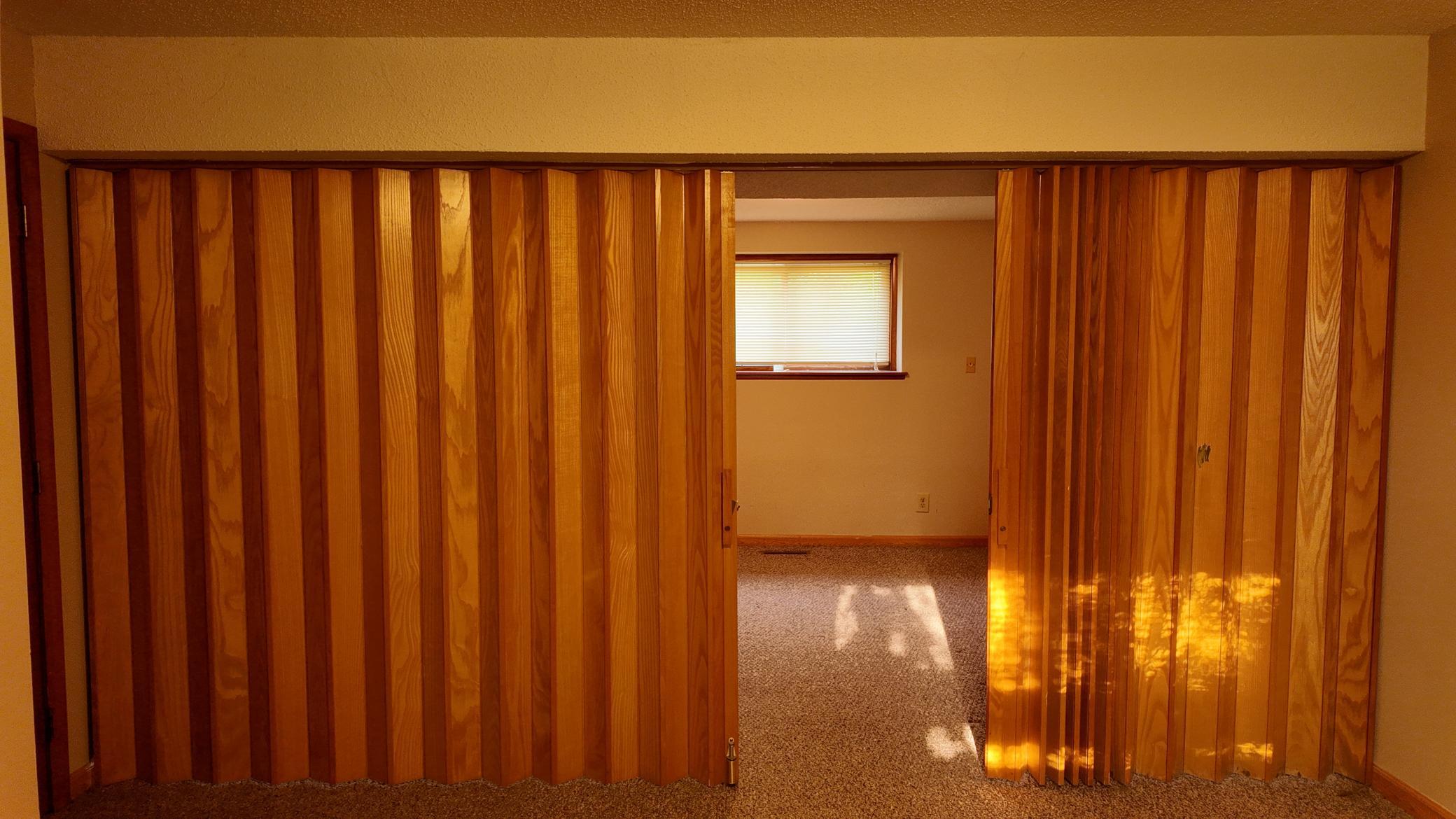 8833 Queen Avenue S Property Photo 9