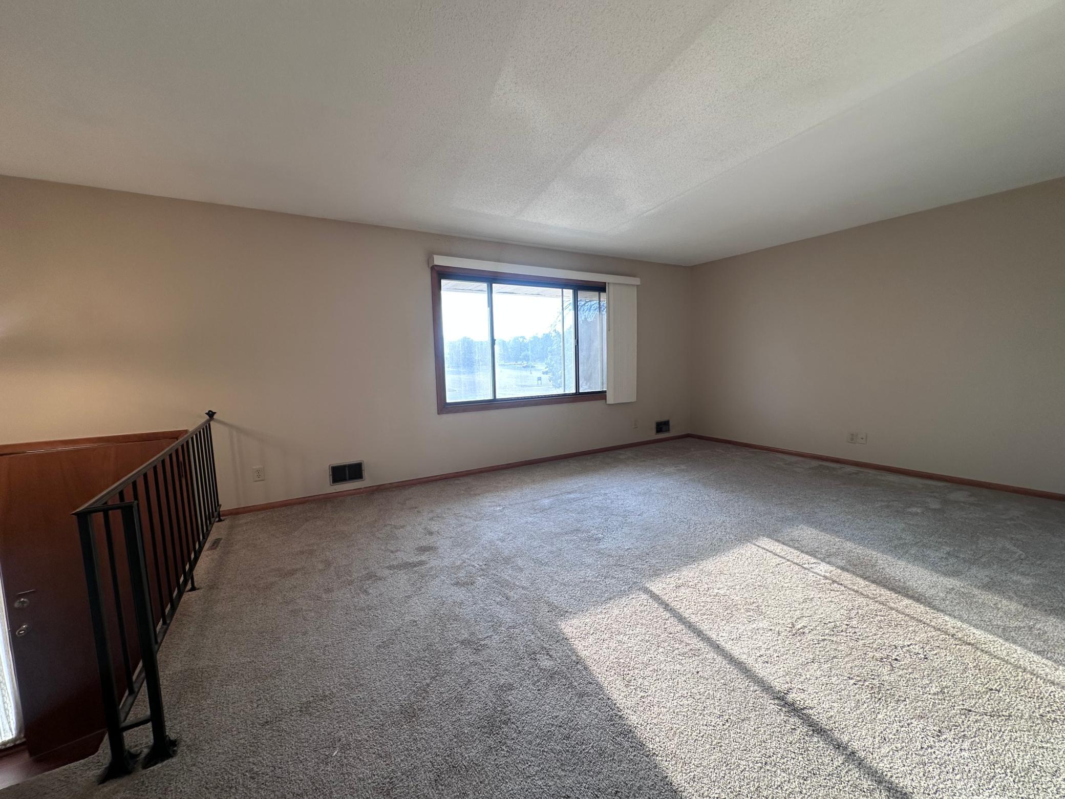 8833 Queen Avenue S Property Photo 16