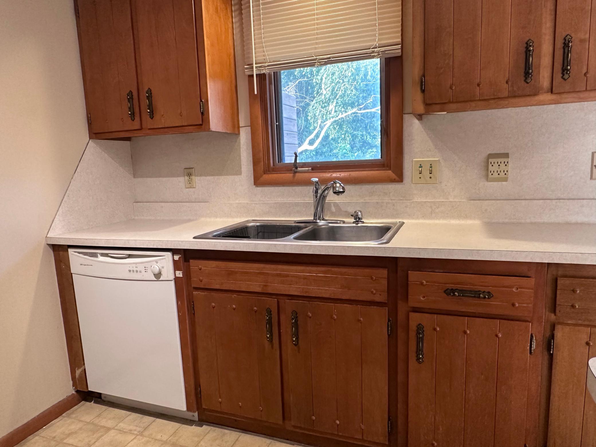 8833 Queen Avenue S Property Photo 20