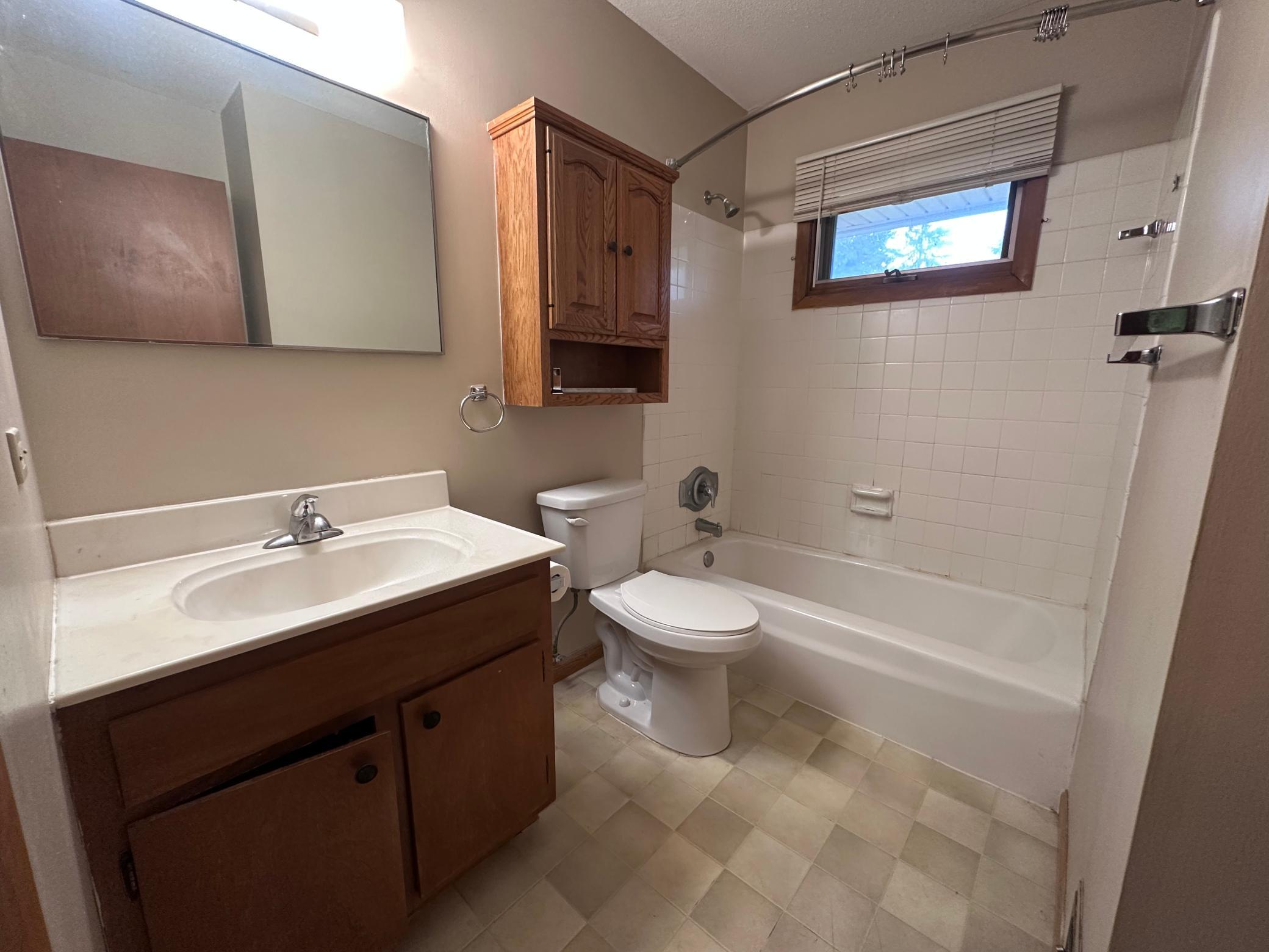 8833 Queen Avenue S Property Photo 22