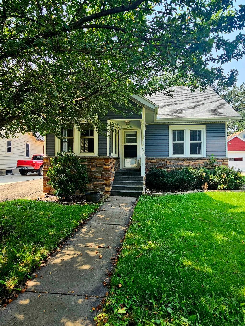 707 7th Street Nw Property Photo 1