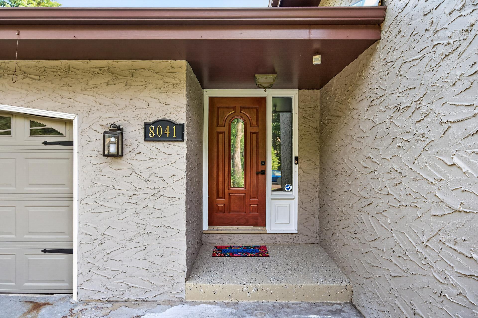 8041 60 1/2 Avenue N Property Photo 3