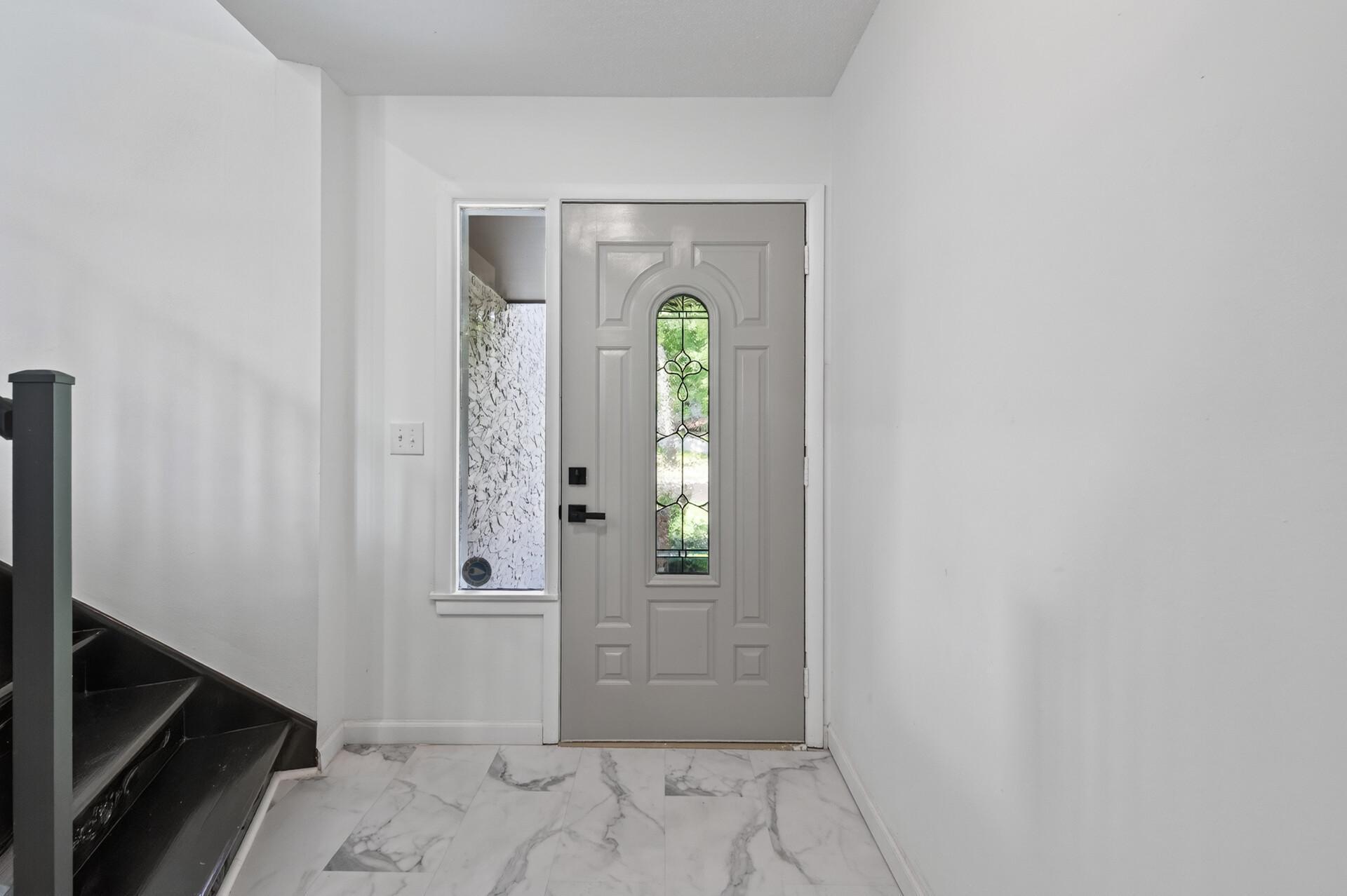 8041 60 1/2 Avenue N Property Photo 4