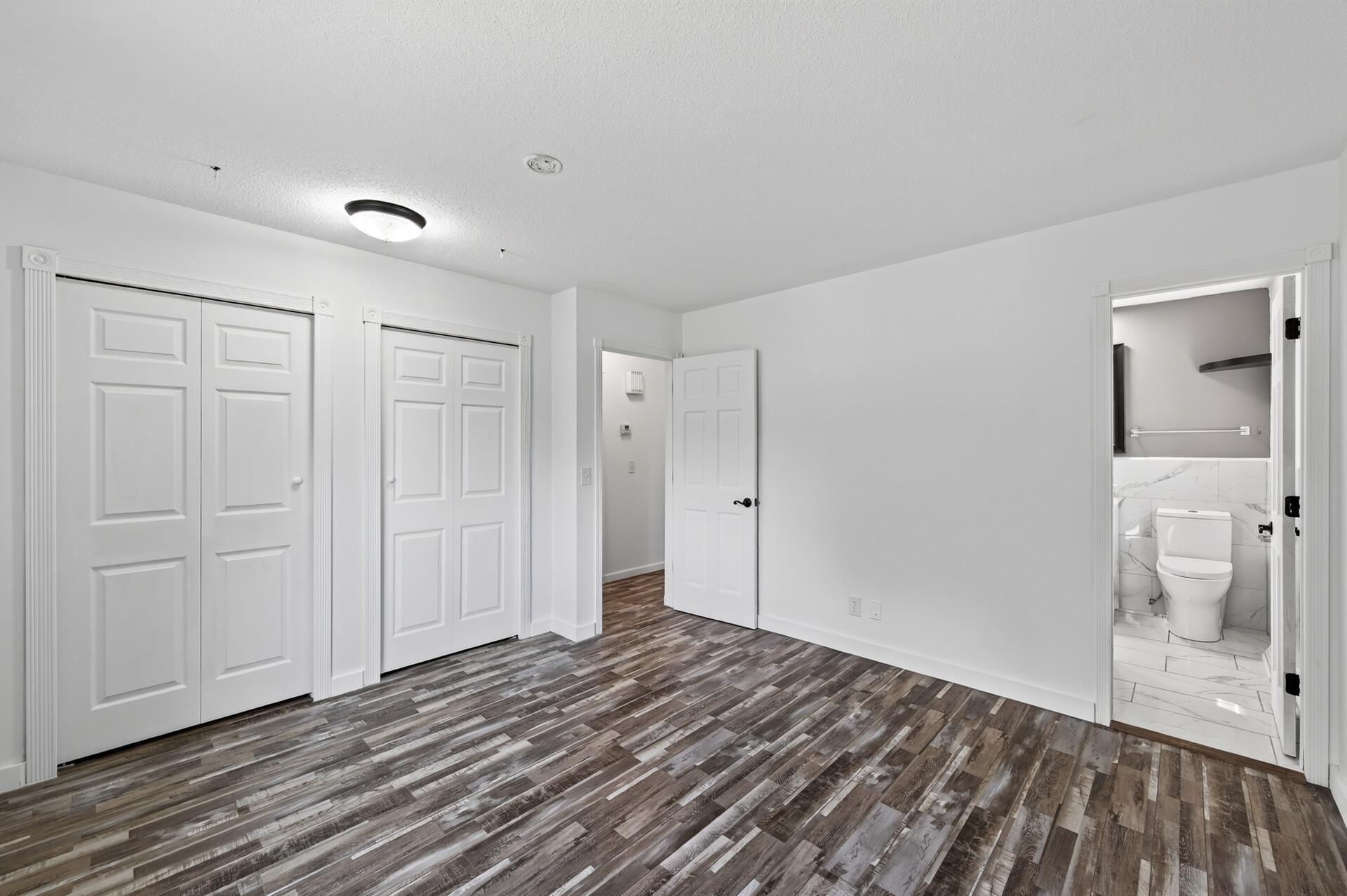 8041 60 1/2 Avenue N Property Photo 10