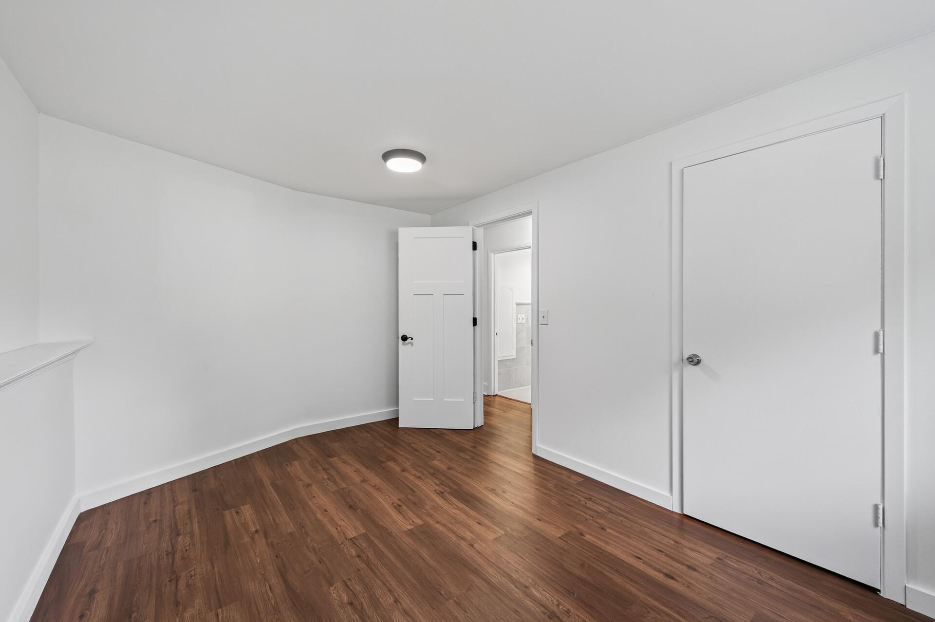 8041 60 1/2 Avenue N Property Photo 20